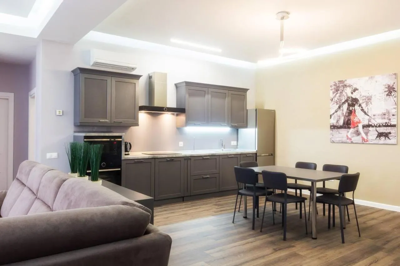 Dining area in City Park Hotel