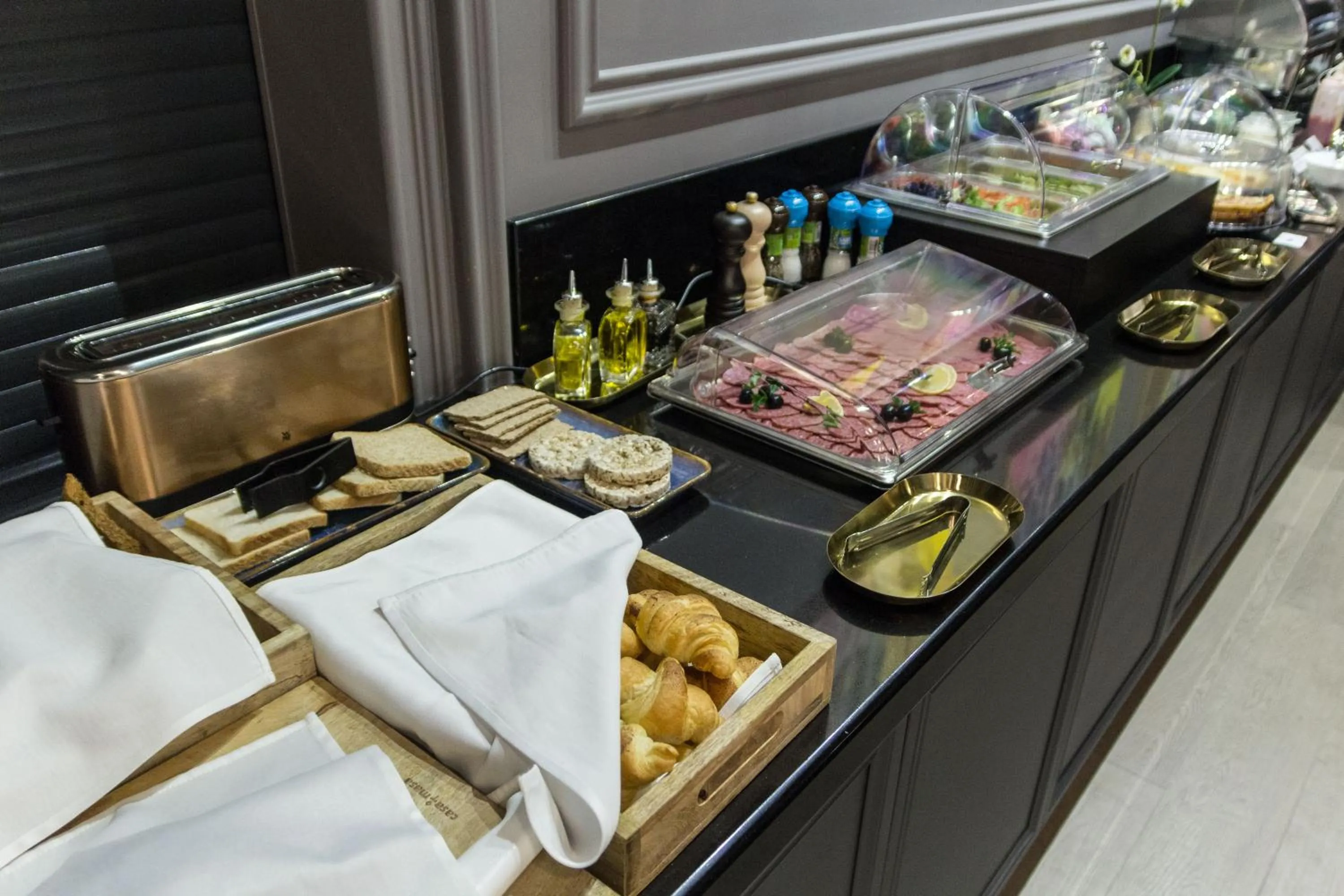 Buffet breakfast in City Park Hotel