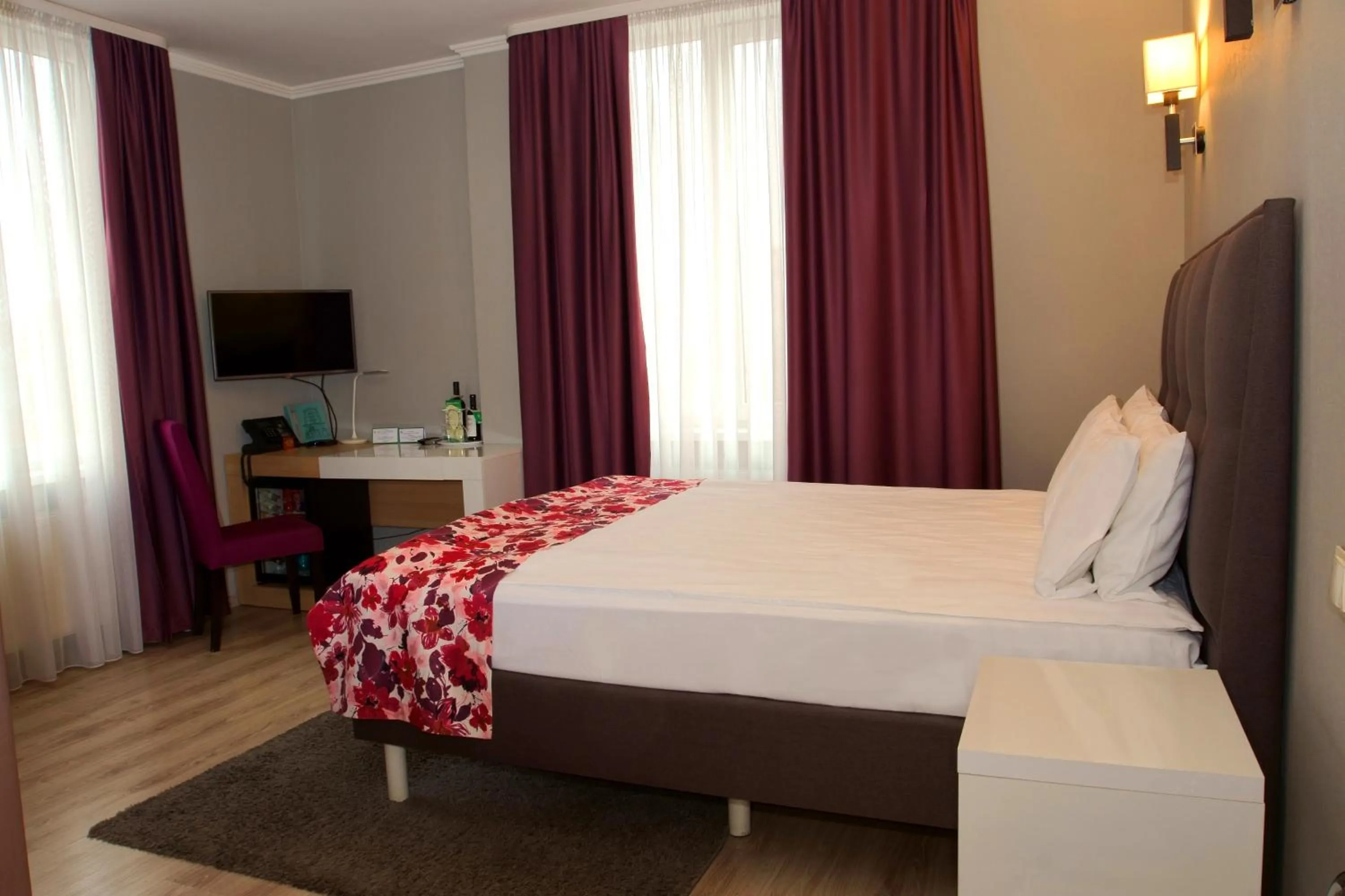 Photo of the whole room, Bed in City Park Hotel