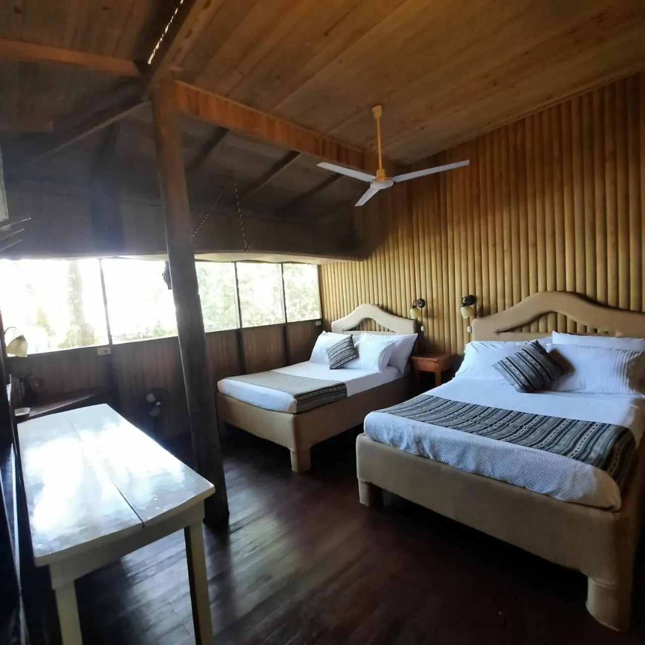 Property building, Bed in Tortugal Boutique River Lodge