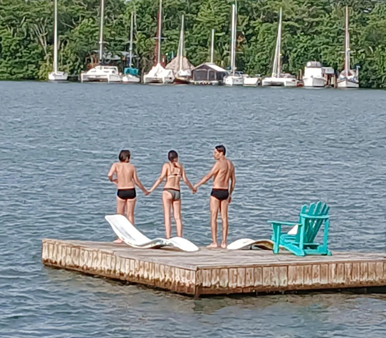 Day in Tortugal Boutique River Lodge