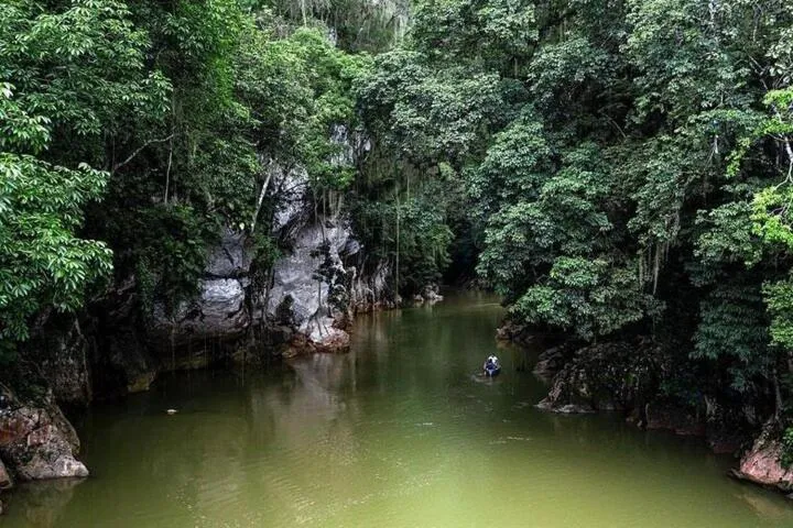 Spring in Tortugal Boutique River Lodge