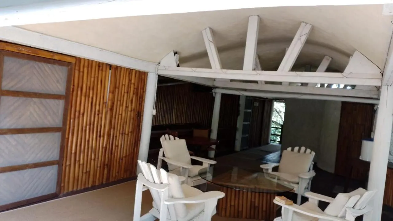 Restaurant/places to eat in Tortugal Boutique River Lodge