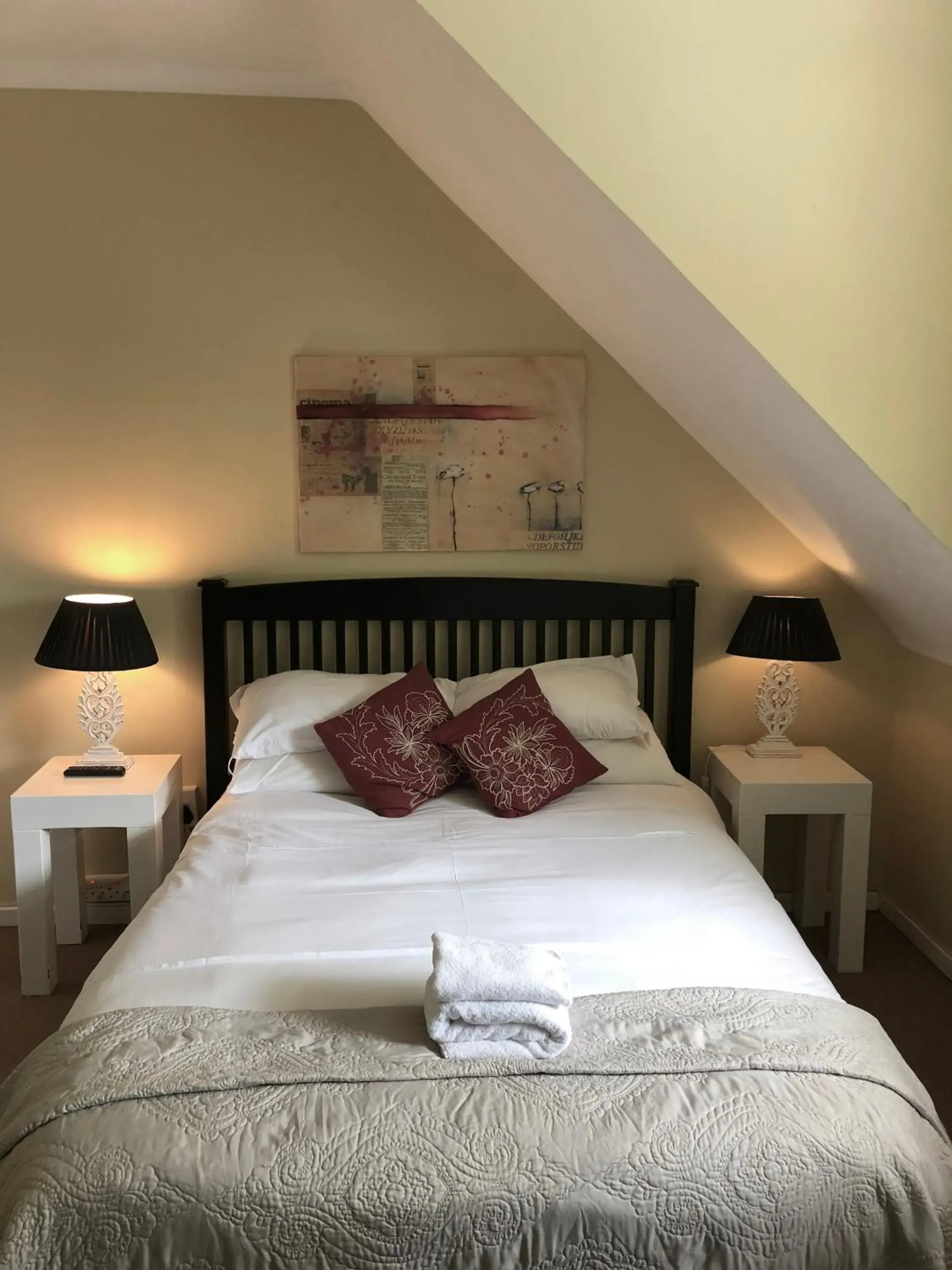 Europa Compact Room in Life on 3rd Europa Compact Room in Life on 3rd