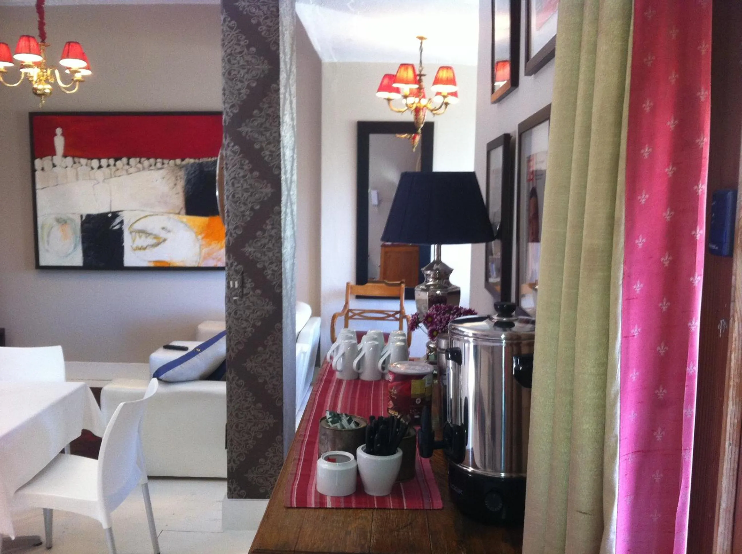 Non alcoholic drinks in Life on 3rd