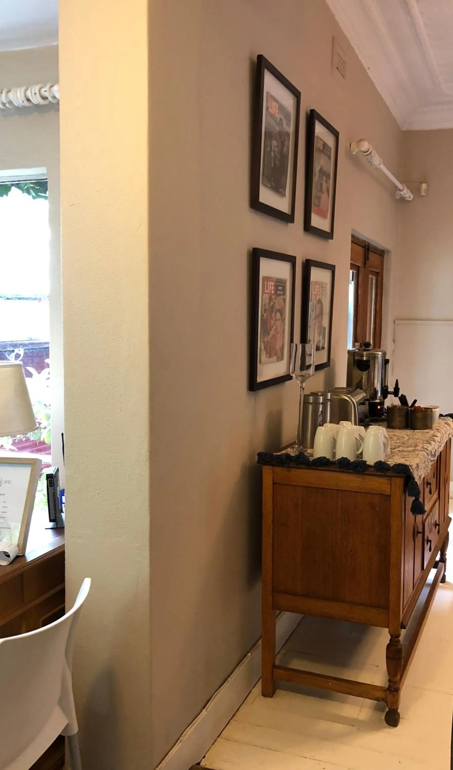 Decorative detail in Life on 3rd