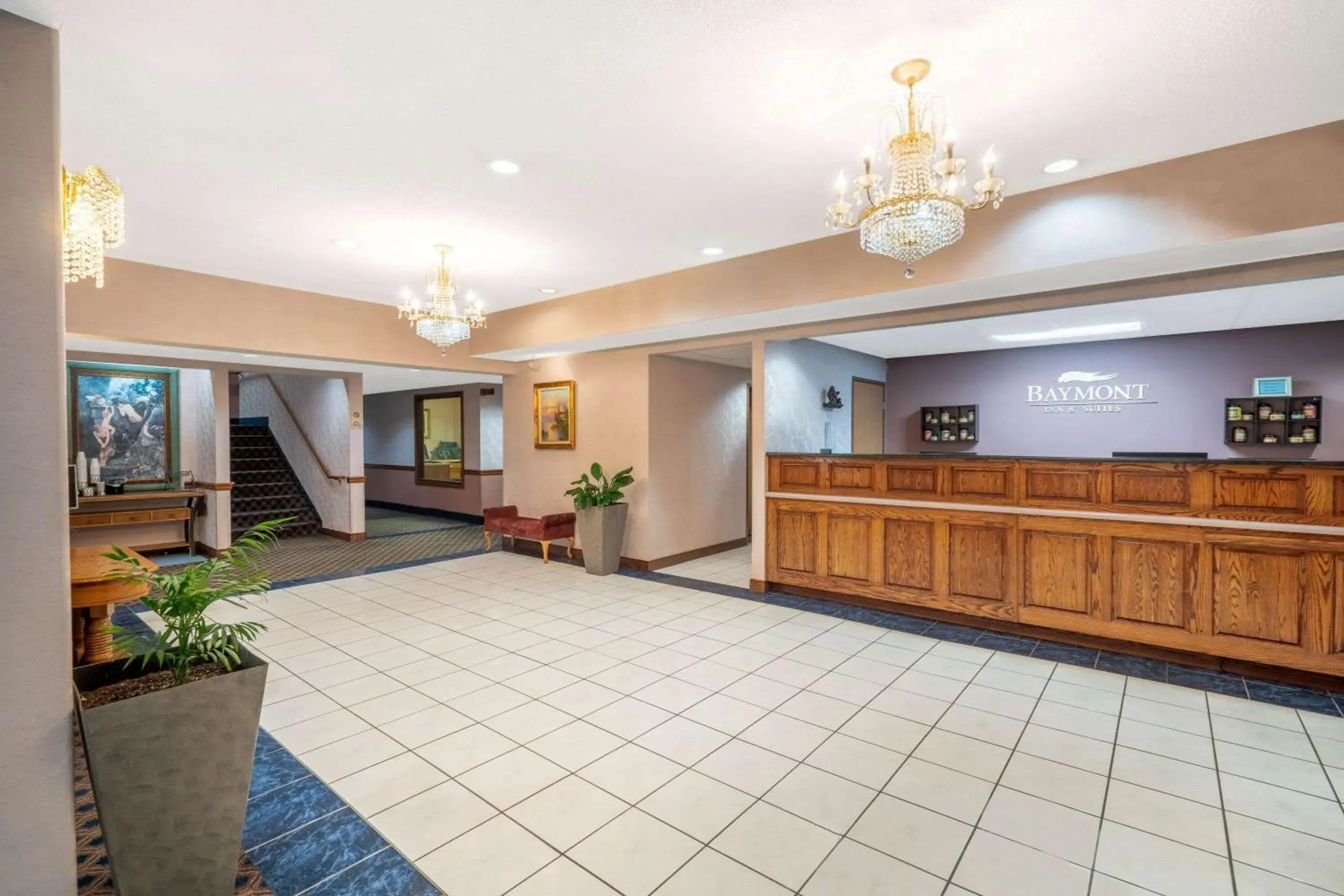 Lobby or reception in Baymont by Wyndham Albany Lobby or reception in Baymont by Wyndham Albany