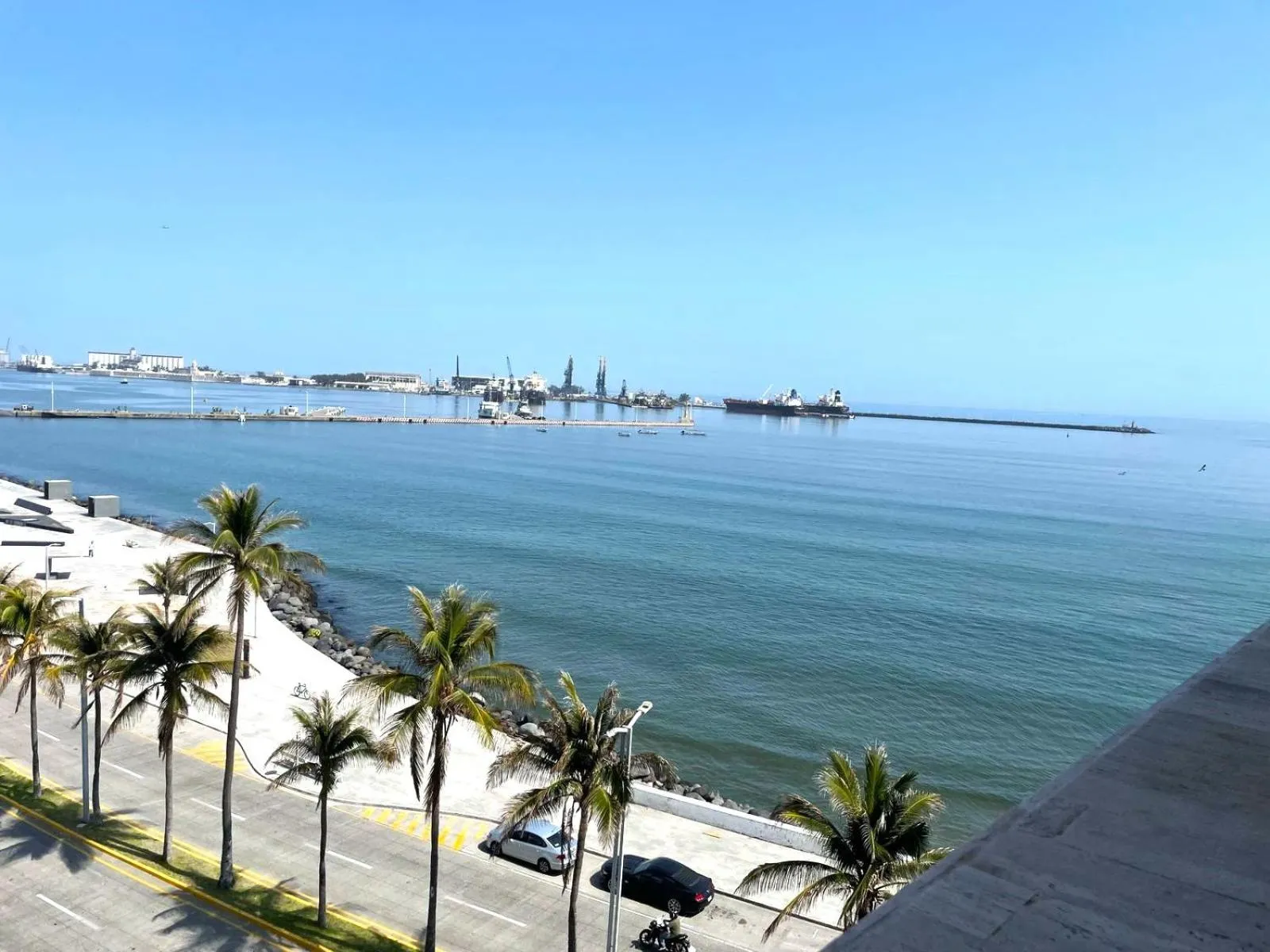 Sea view in Hotel Royalty