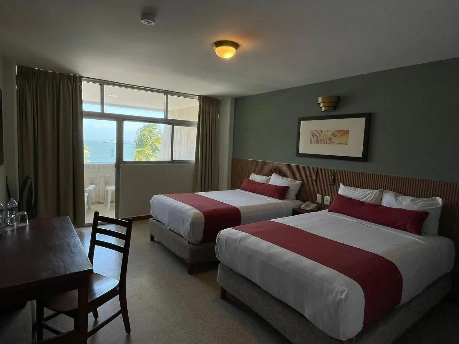 Superior Twin Room in Hotel Royalty Superior Twin Room in Hotel Royalty