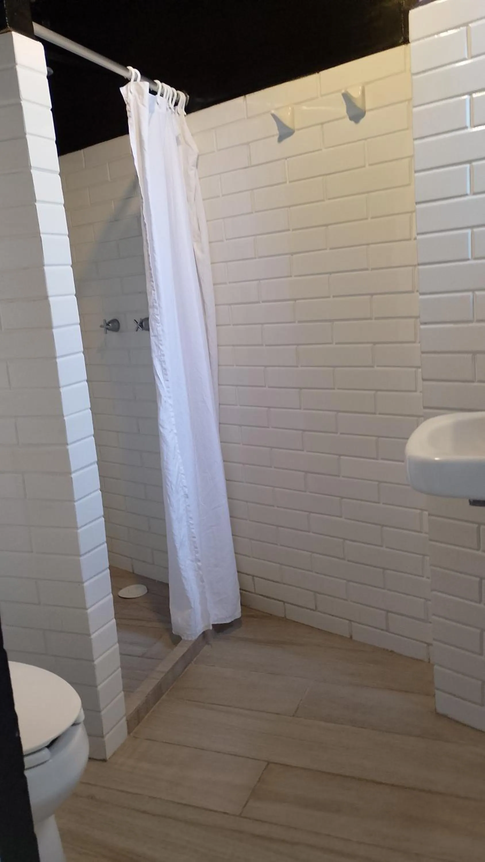 Bathroom in Hotel Royalty