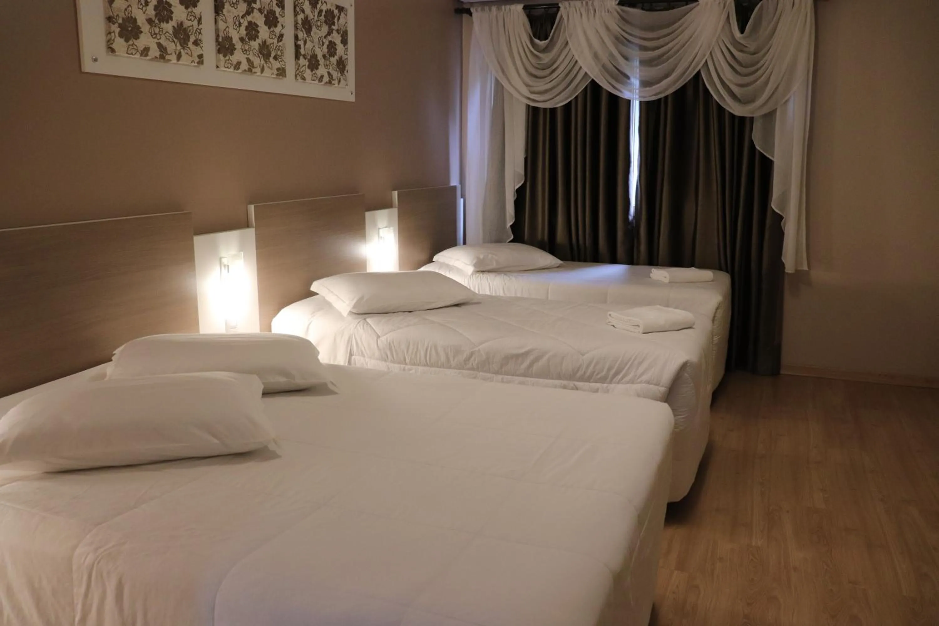 Photo of the whole room, Bed in Pousada Vovô Nino