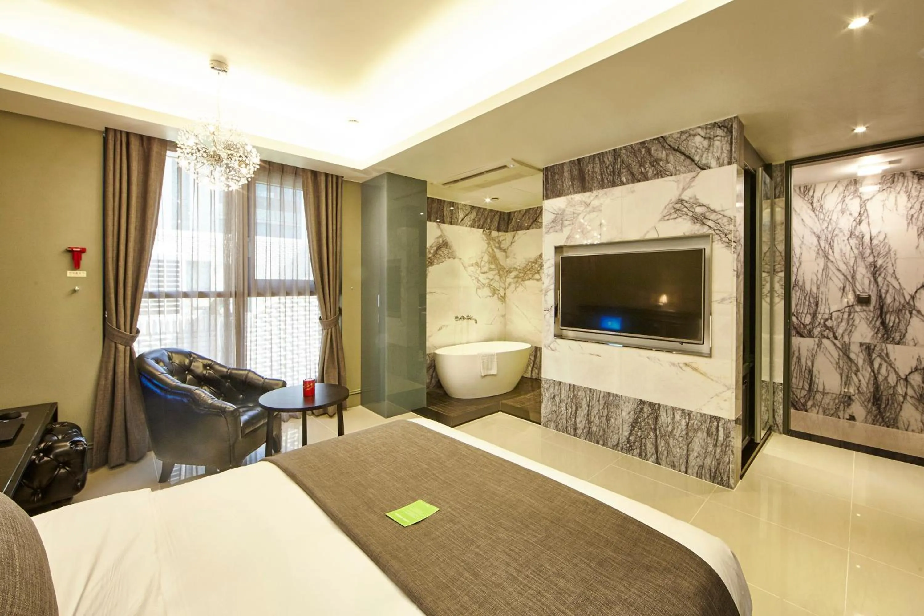 Seating area, Bed in Hotel Soulhada Gangnam