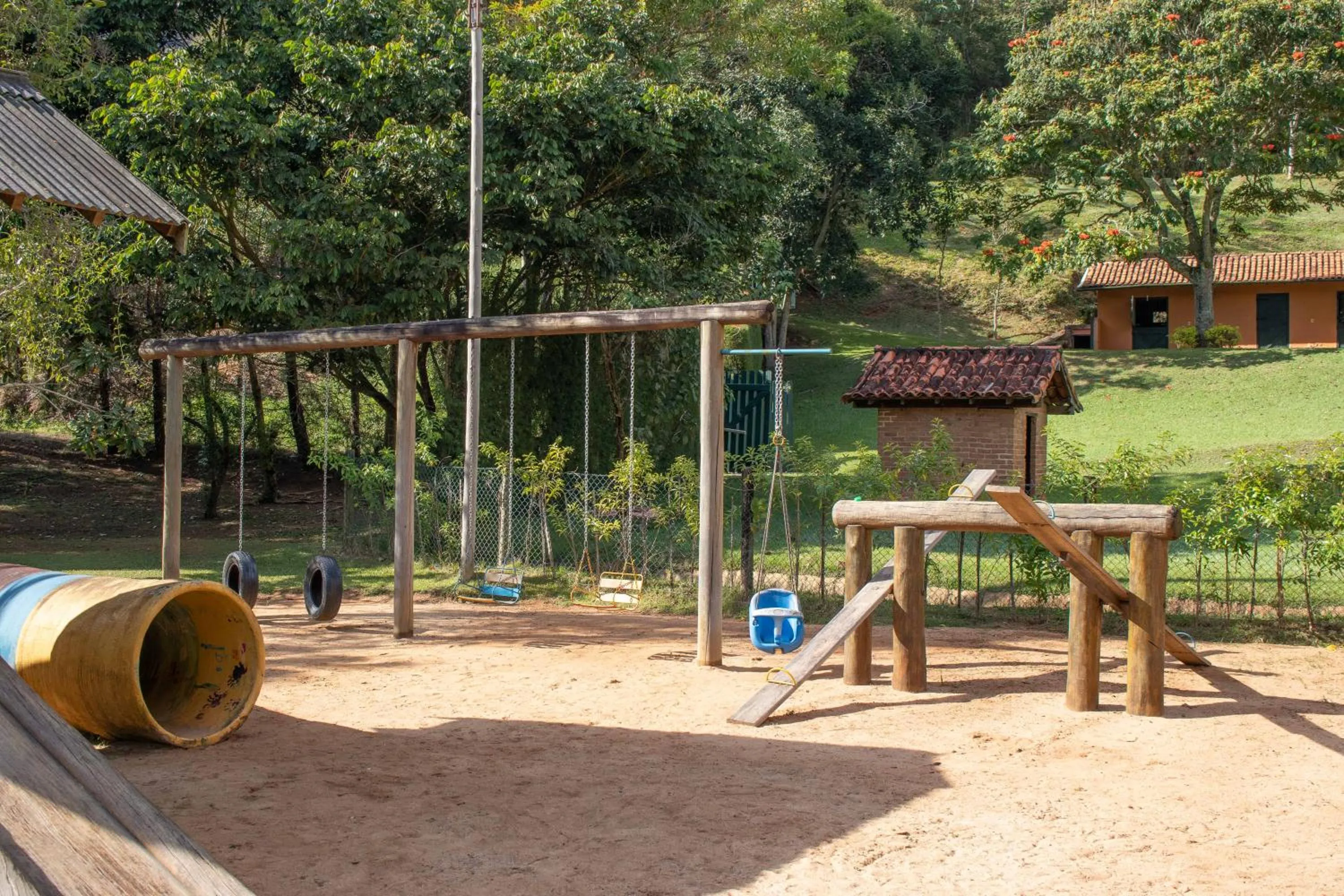Children play ground in Bomtempo Itaipava Hotel by Castelo Itaipava