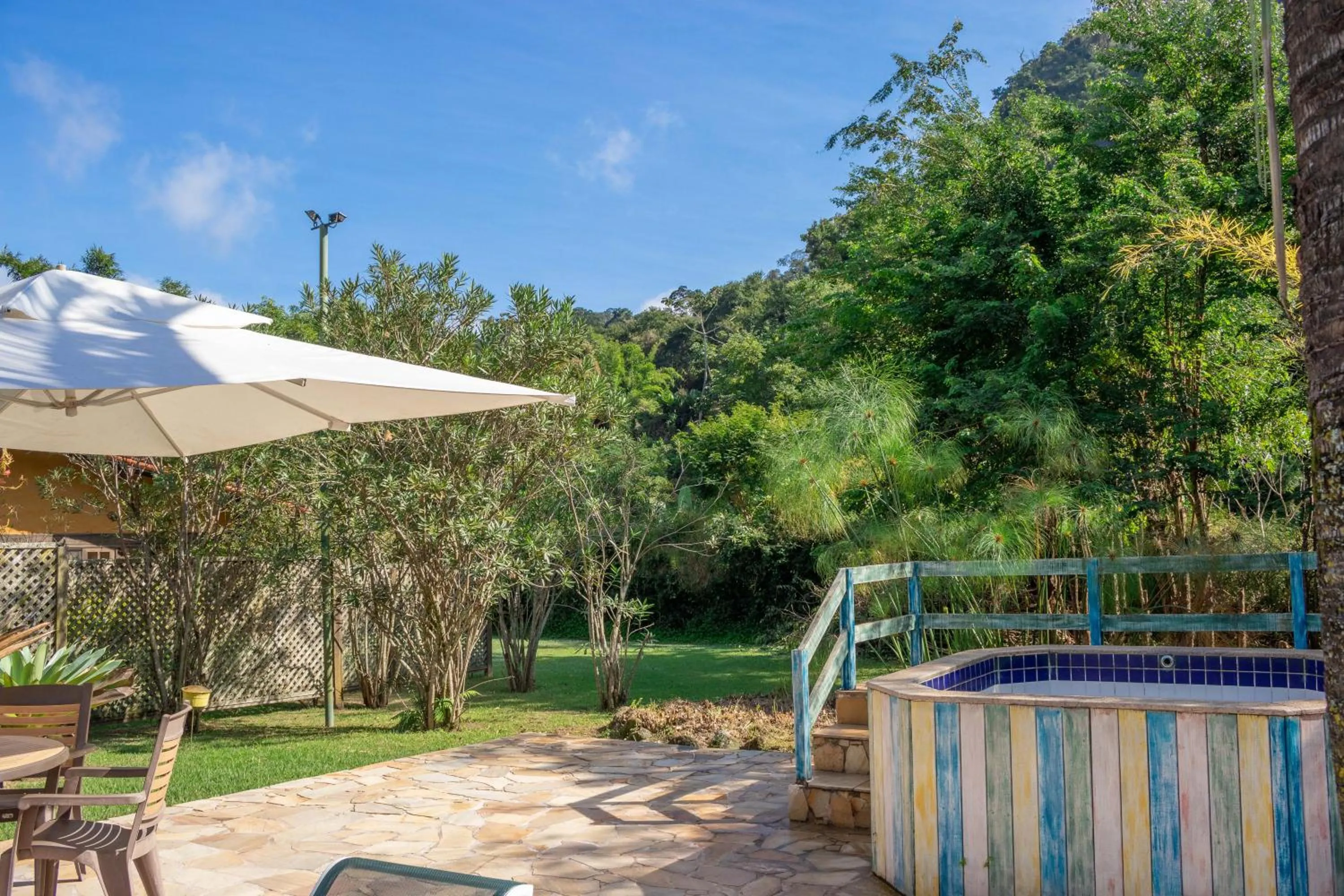 Garden in Bomtempo Itaipava Hotel by Castelo Itaipava