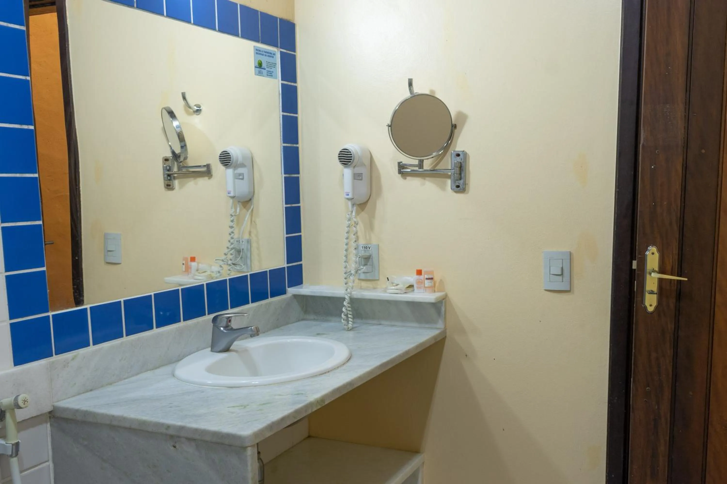 Toilet in Bomtempo Itaipava Hotel by Castelo Itaipava