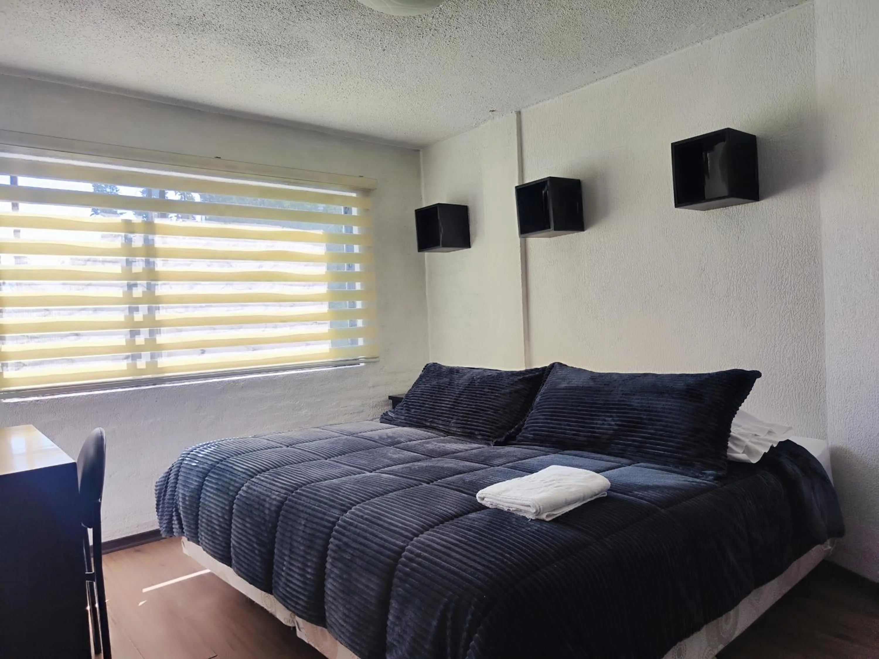 Photo of the whole room, Bed in Hotel Bellavista Quito