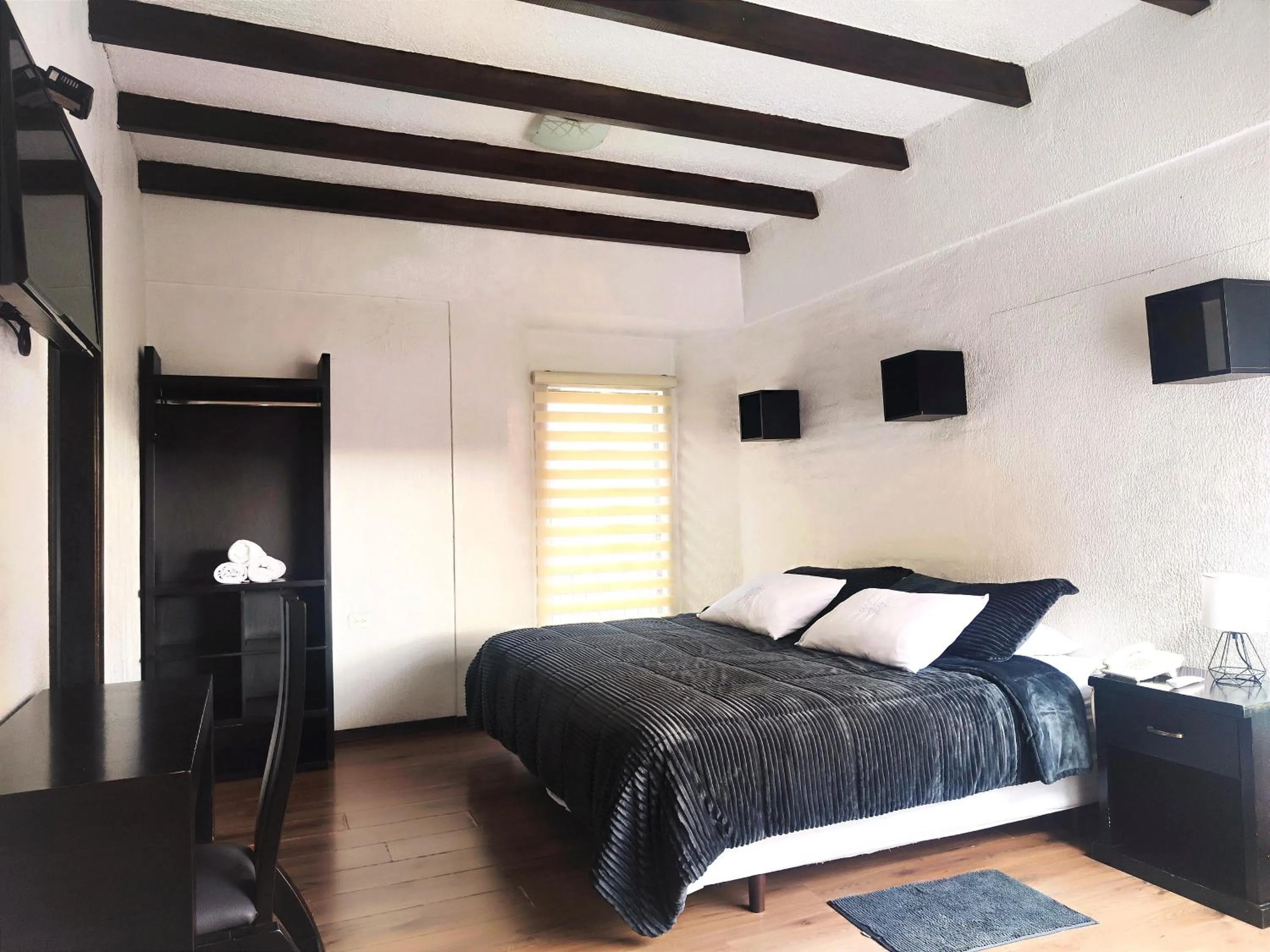 Photo of the whole room, Bed in Hotel Bellavista Quito