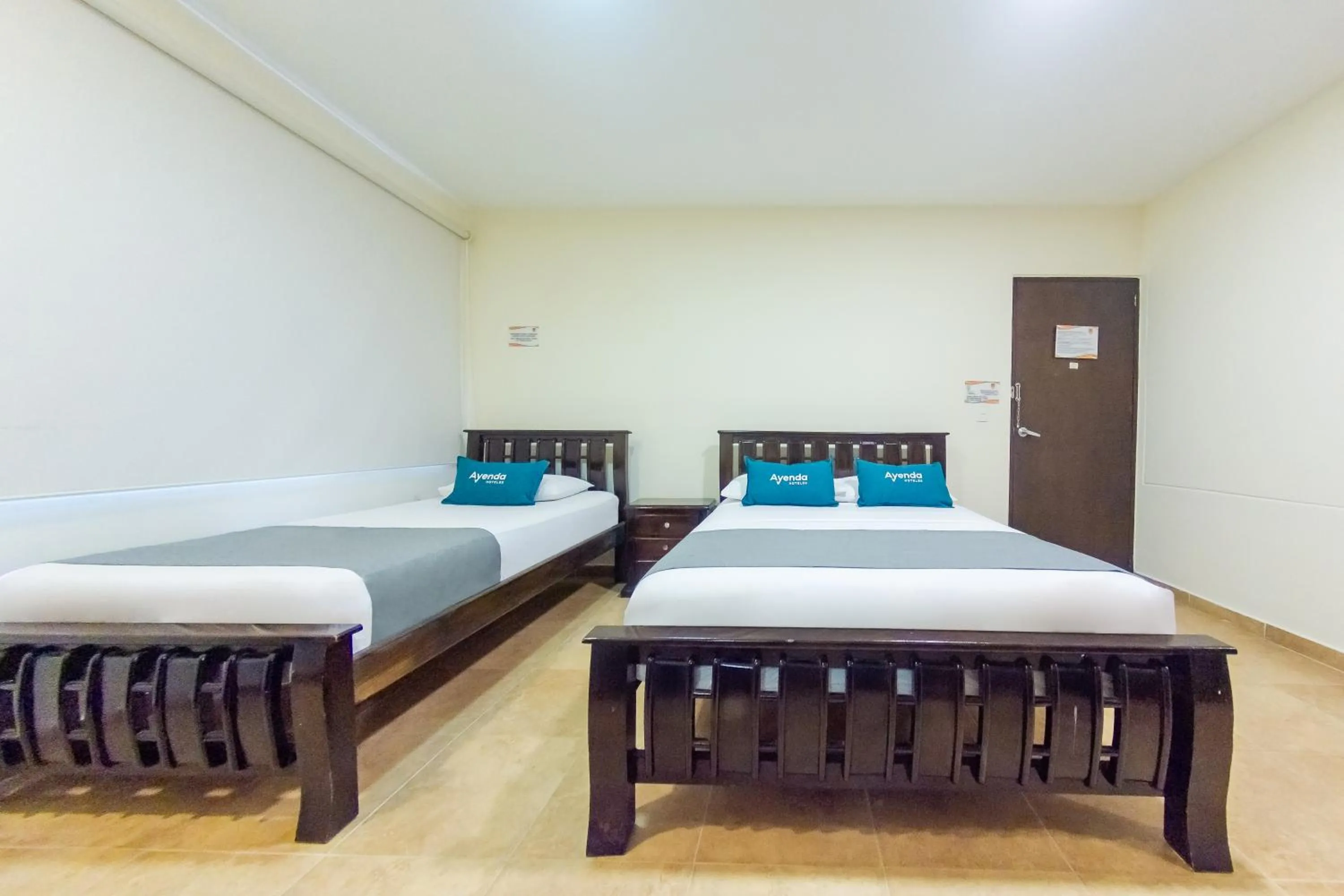 Standard Triple Room in Hotel El Viajero #2