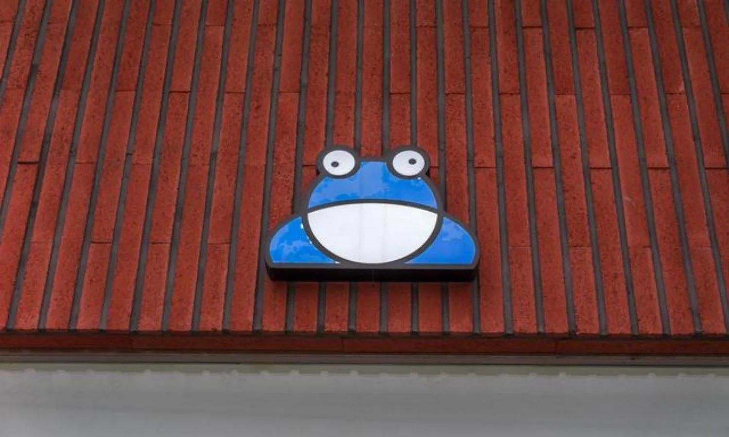 Property building in Bluefrog Hotel