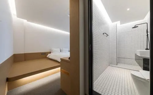 Bluefrog Hotel