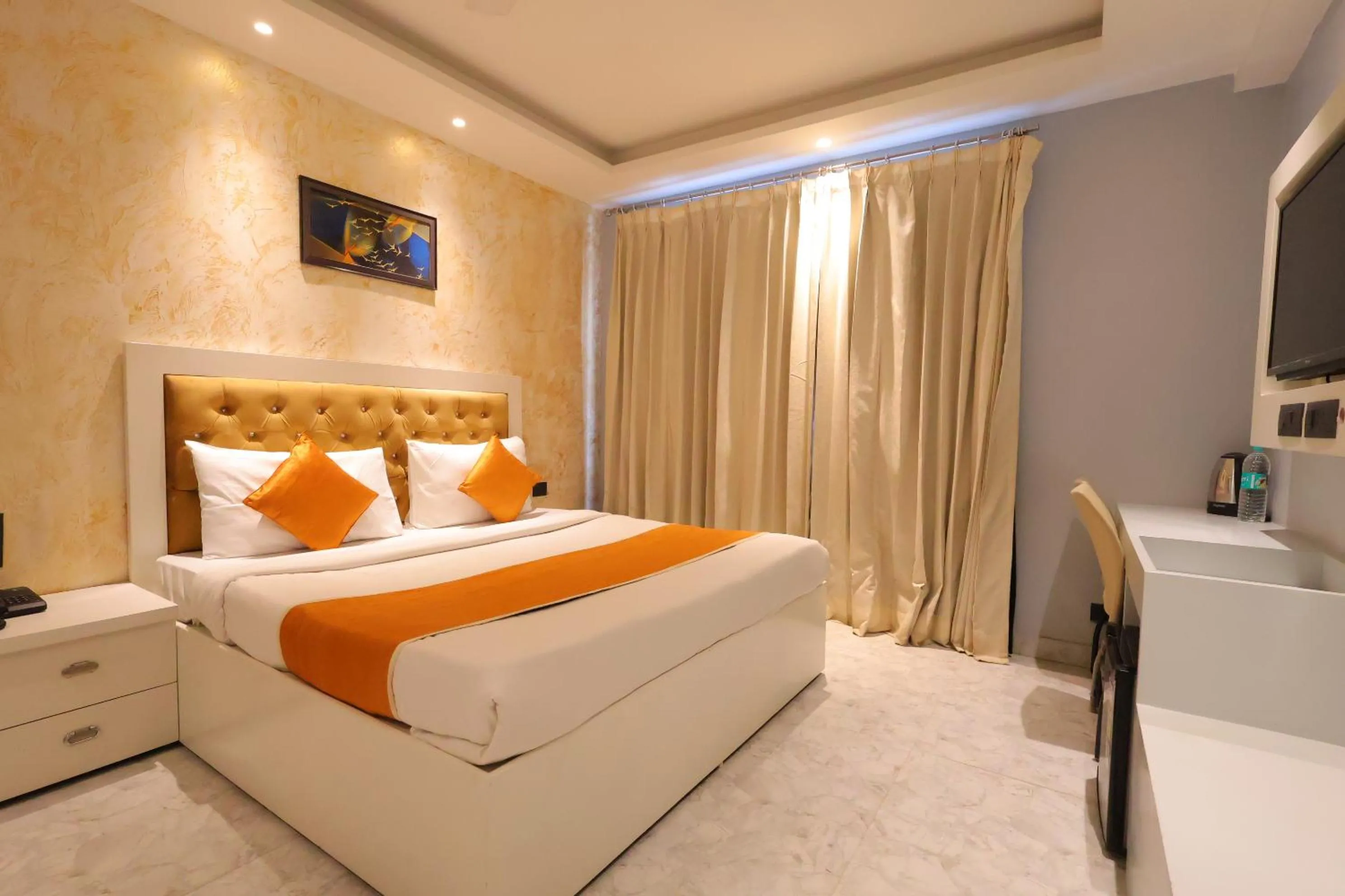 Photo of the whole room, Bed in VS Residency