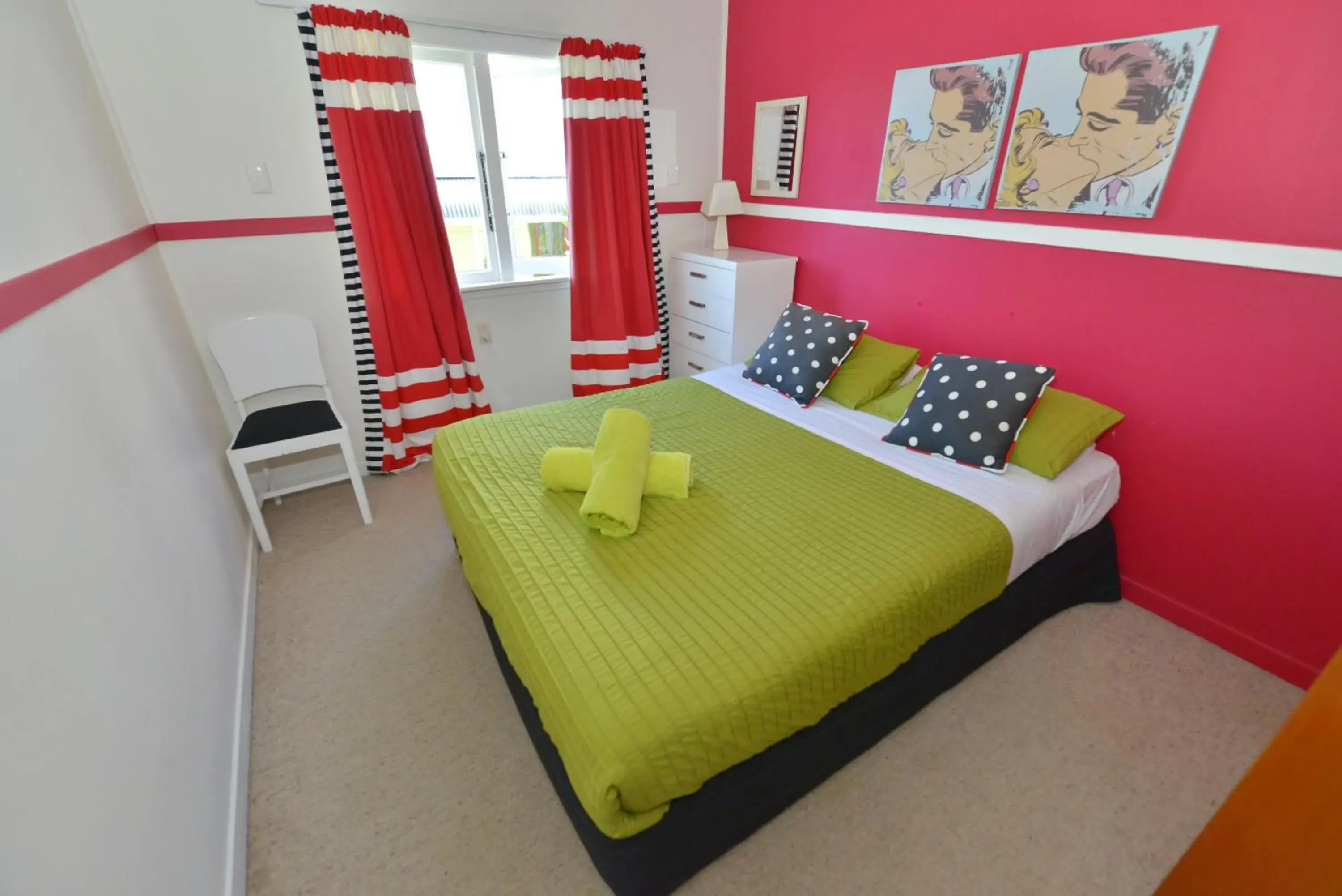 Economy Double Room with Shared Bathroom in Ducks & Drakes Boutique Motel & Backpackers Economy Double Room with Shared Bathroom in Ducks & Drakes Boutique Motel & Backpackers