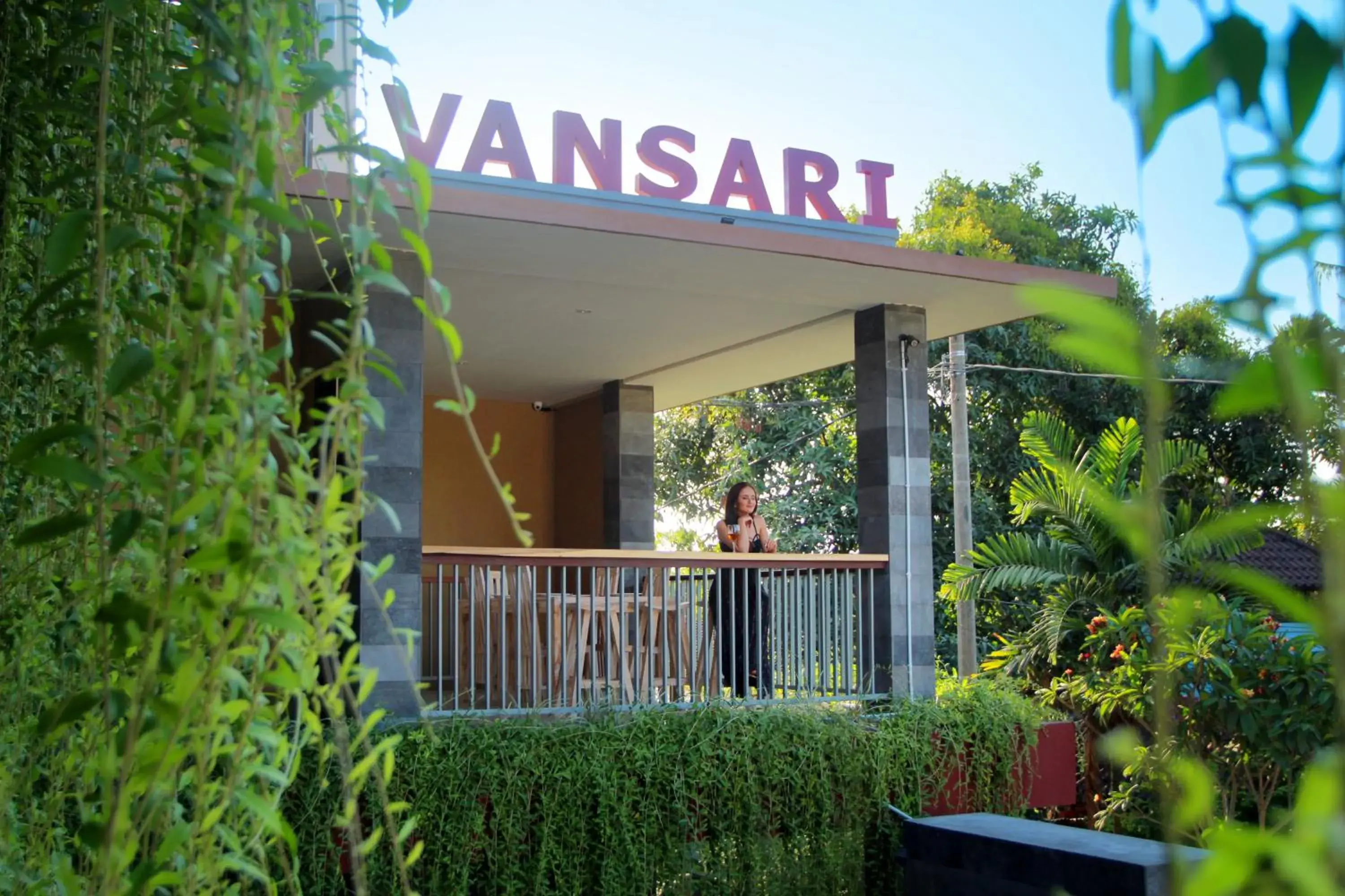 Property building in Vansari Hotel Property building in Vansari Hotel