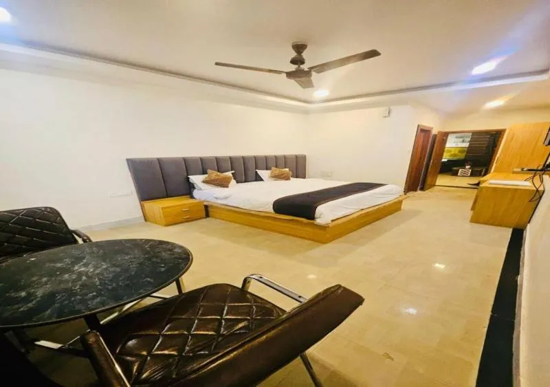 Zaarang Inn Hotel