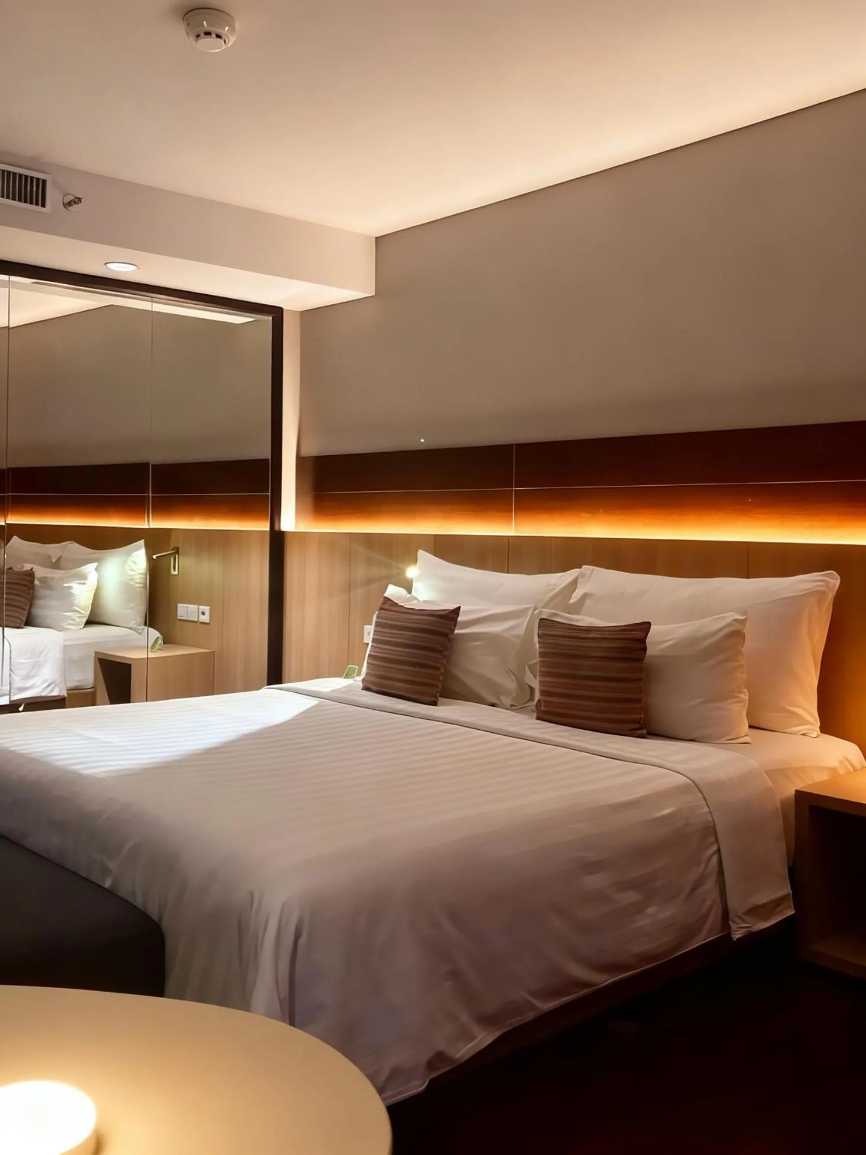 Bed in Ra Premiere Simatupang