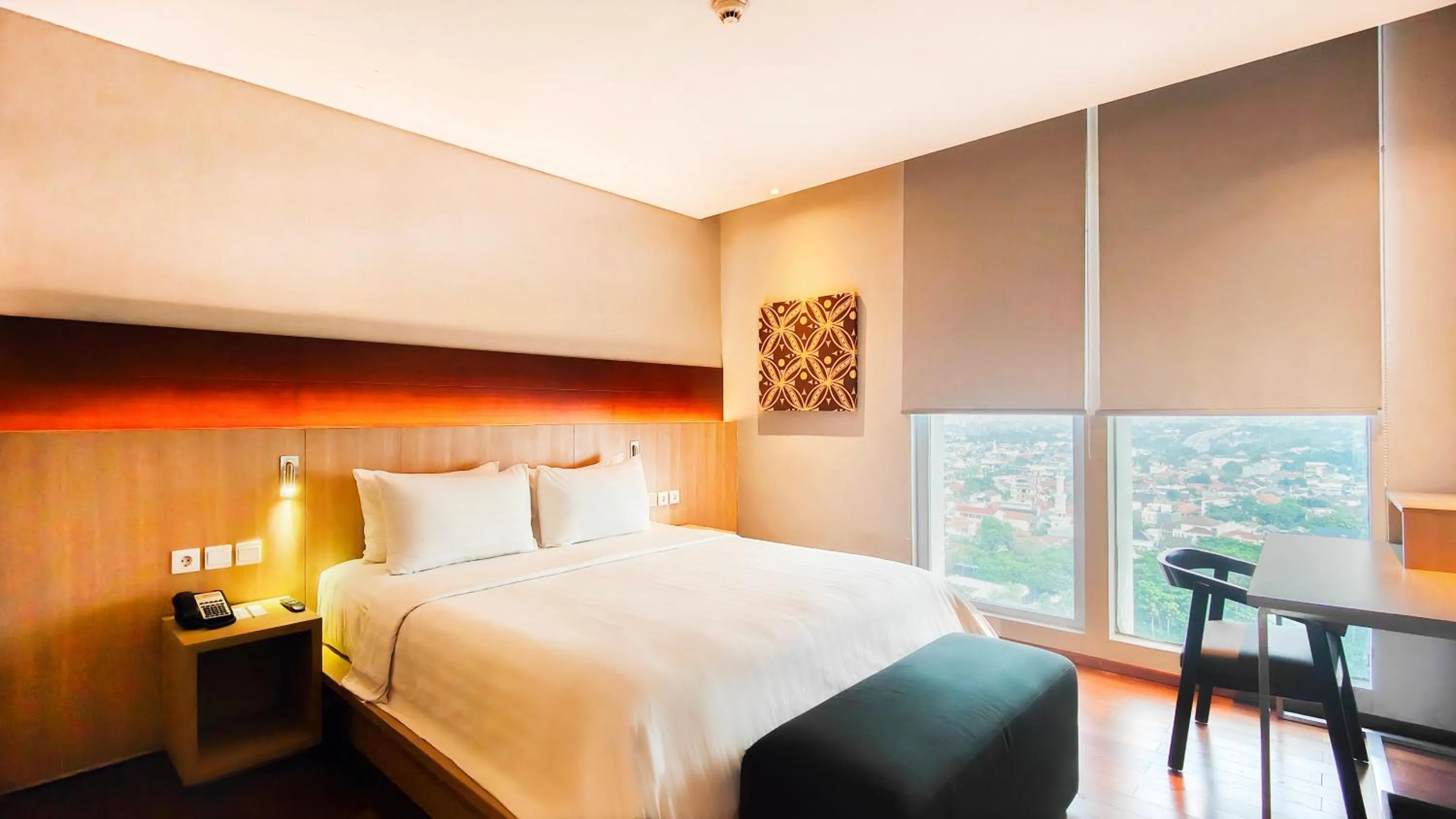 Bed in Ra Premiere Simatupang