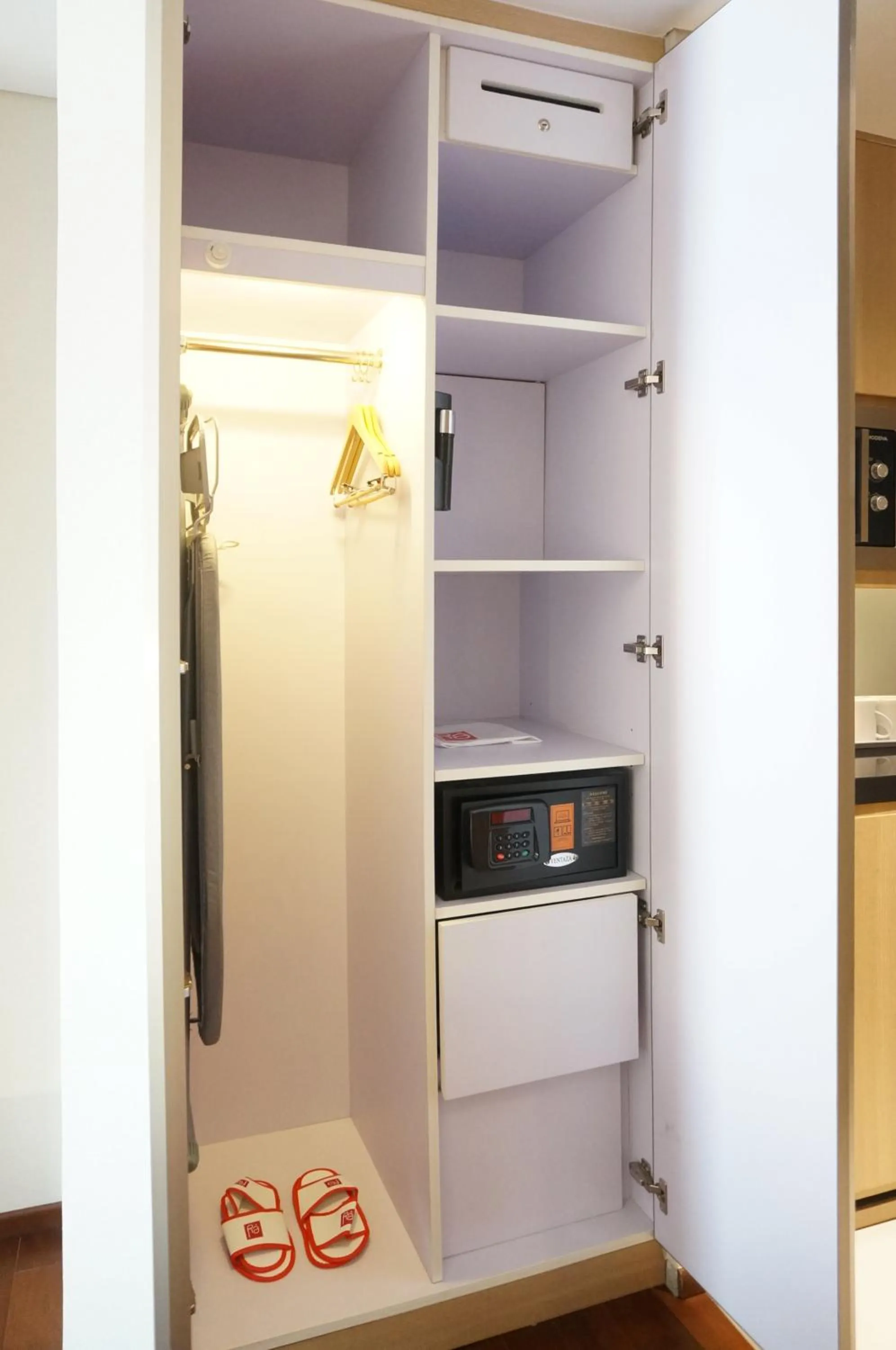 Bathroom in Ra Premiere Simatupang