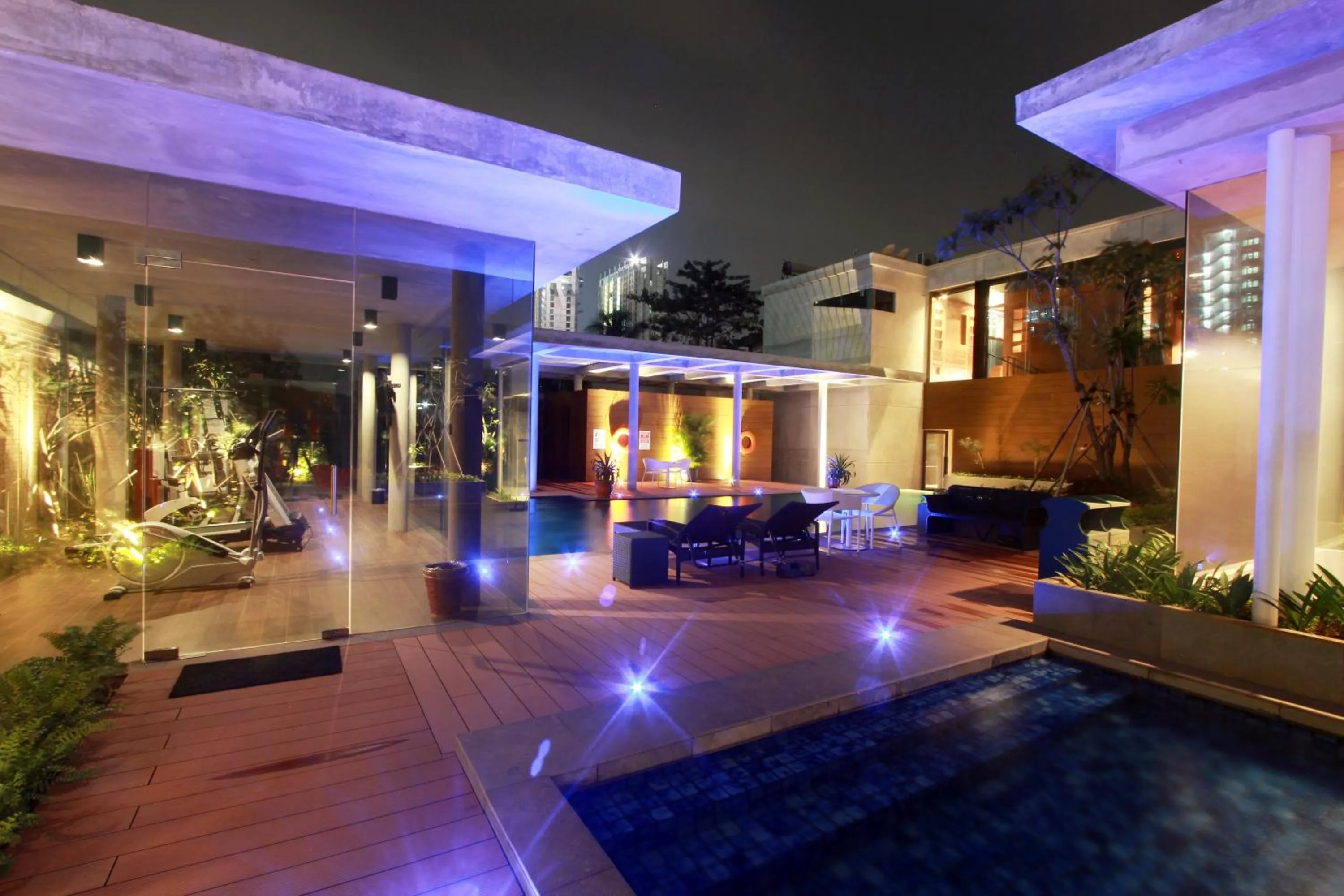 Swimming pool in Ra Premiere Simatupang