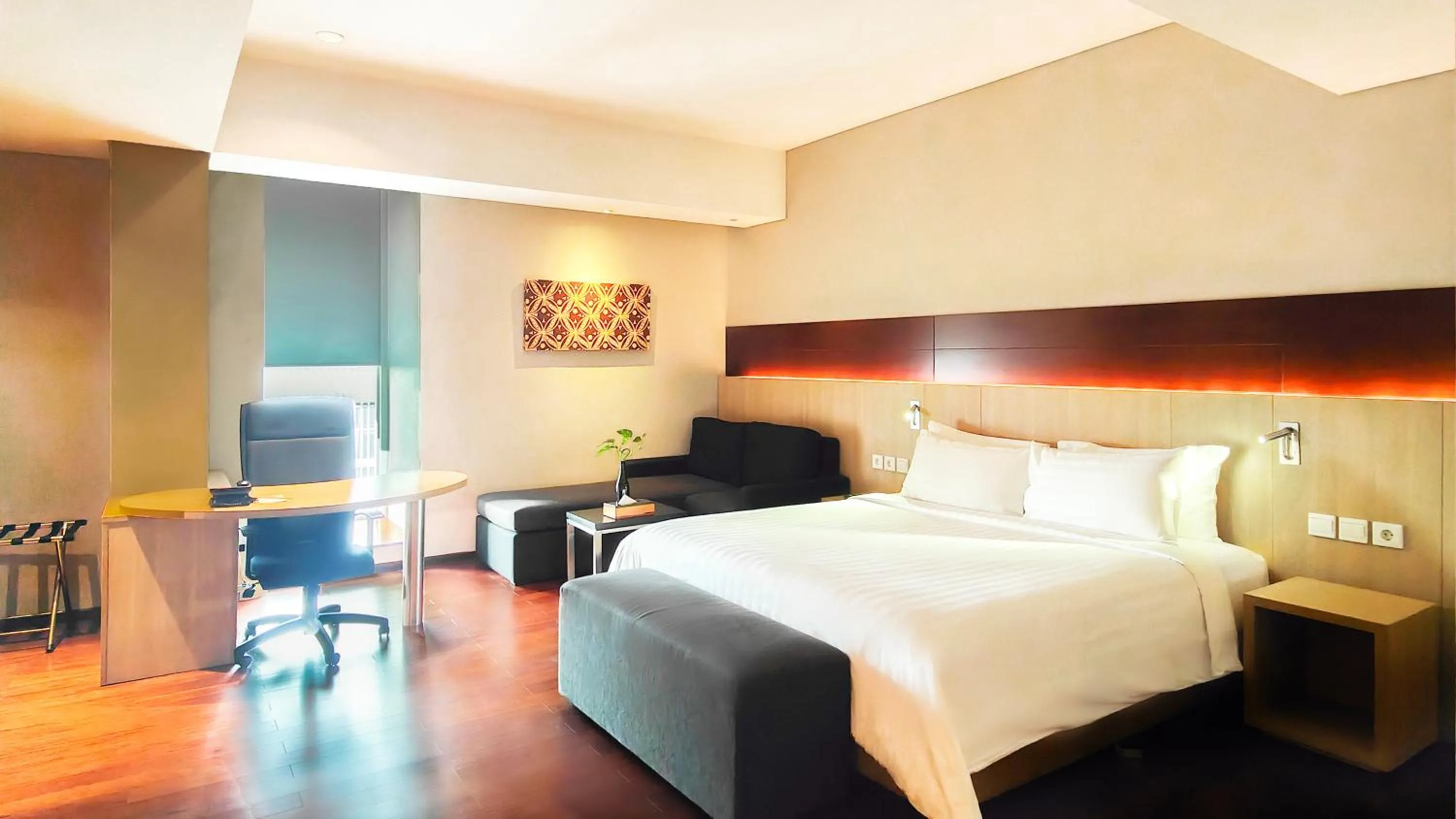 Bed in Ra Premiere Simatupang