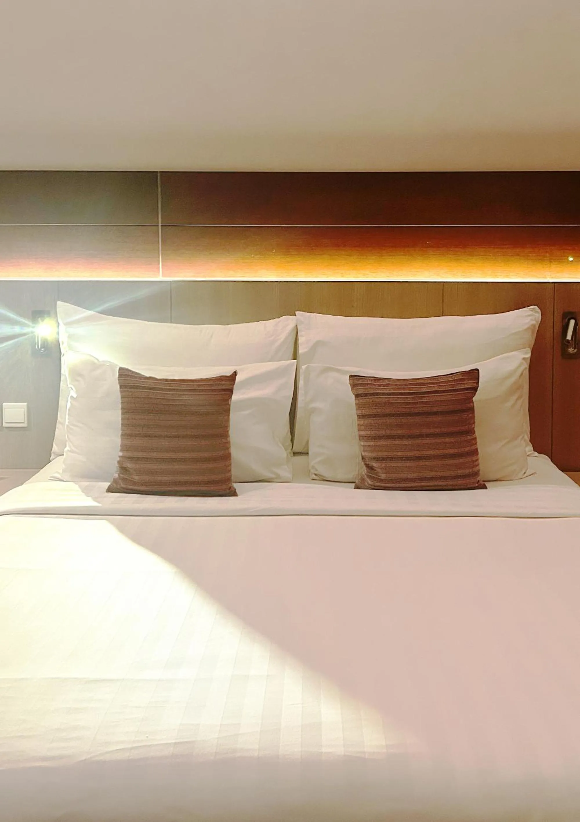 Bed in Ra Premiere Simatupang