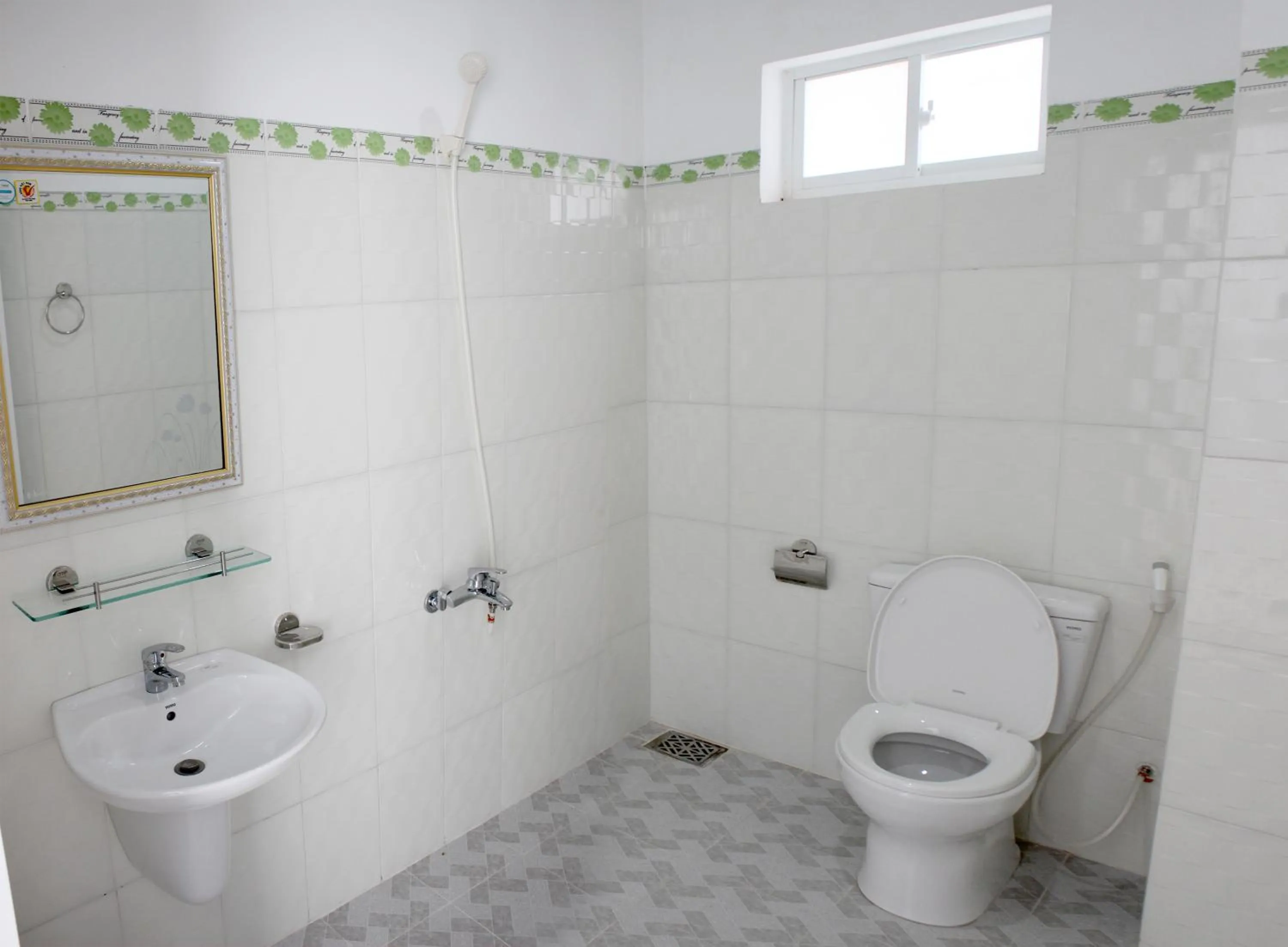 Toilet in Hung Phuc Mui Ne Hotel