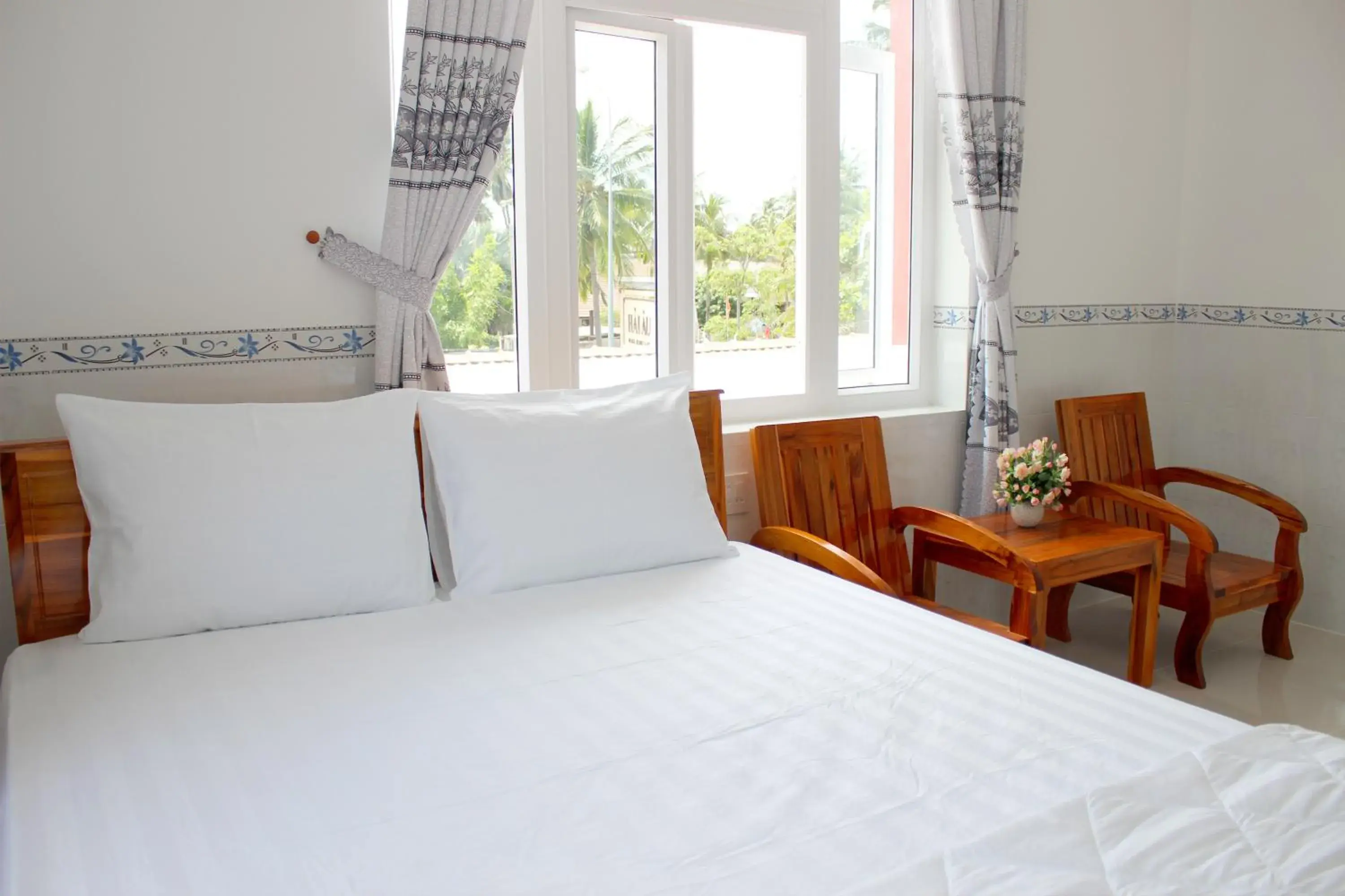 Photo of the whole room, Bed in Hung Phuc Mui Ne Hotel Photo of the whole room, Bed in Hung Phuc Mui Ne Hotel