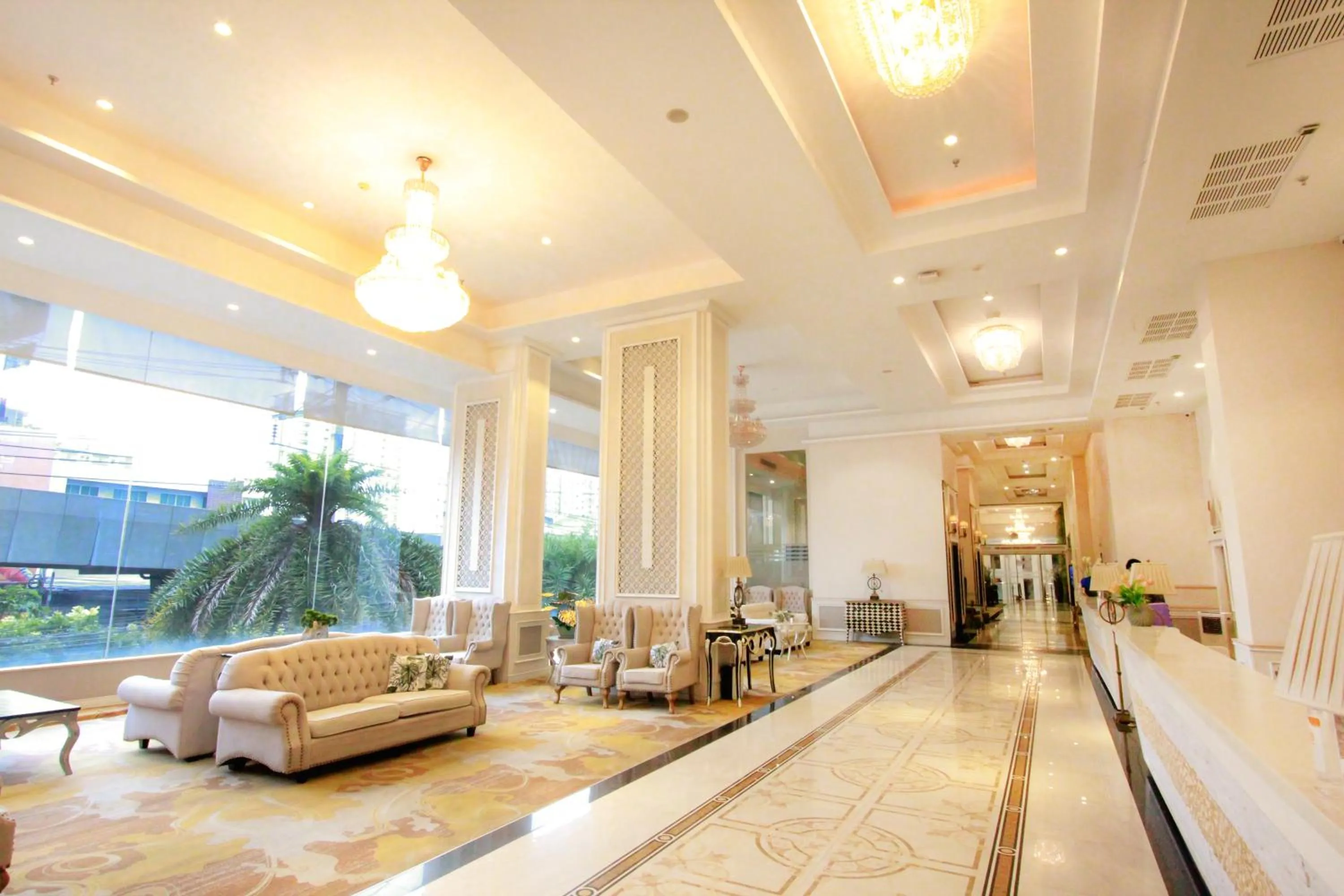 Lobby or reception in The Bazaar Hotel Bangkok - MRT Lat Phrao Ratchadapisek