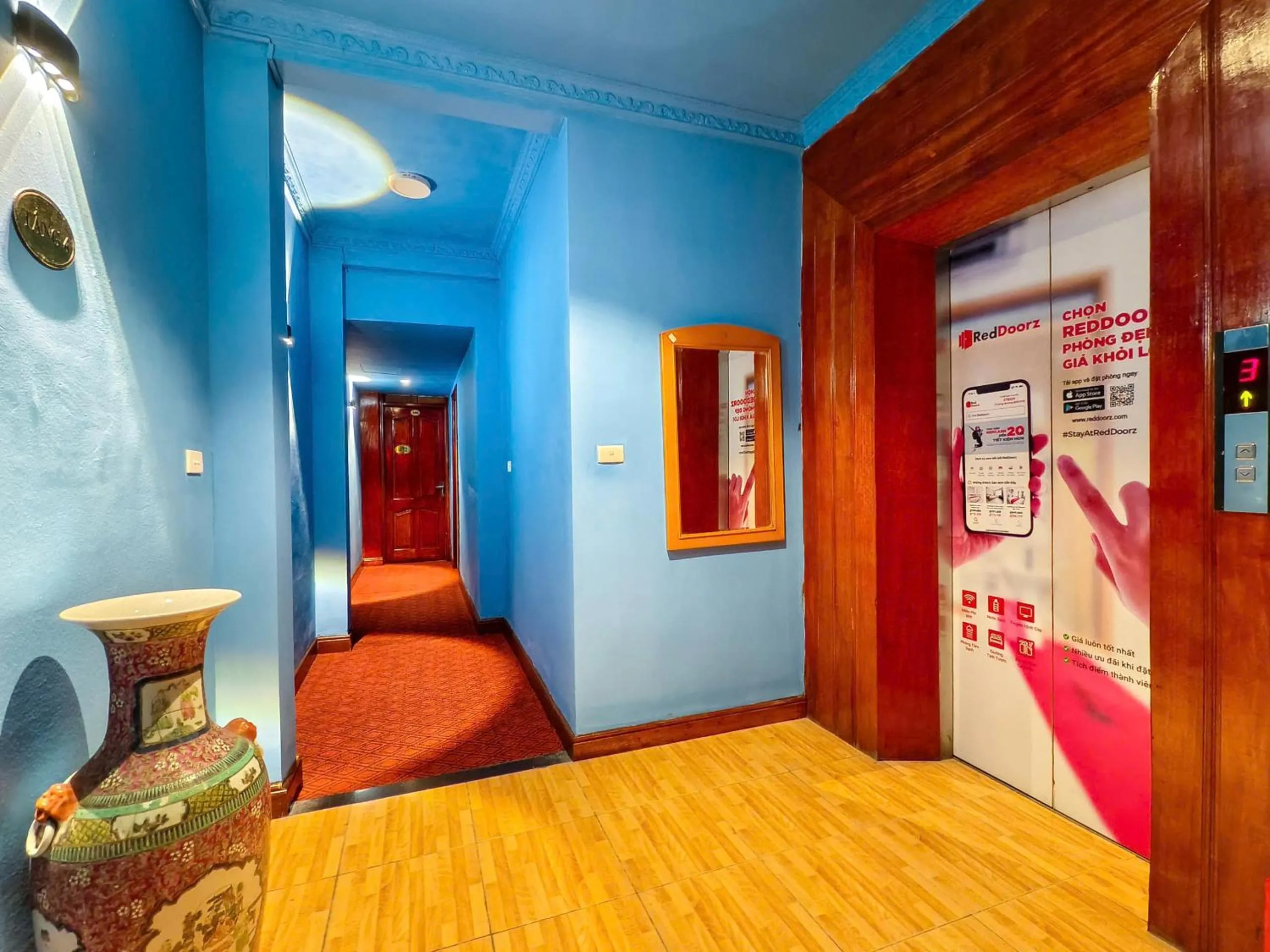 elevator, Bed in Xumi Motel