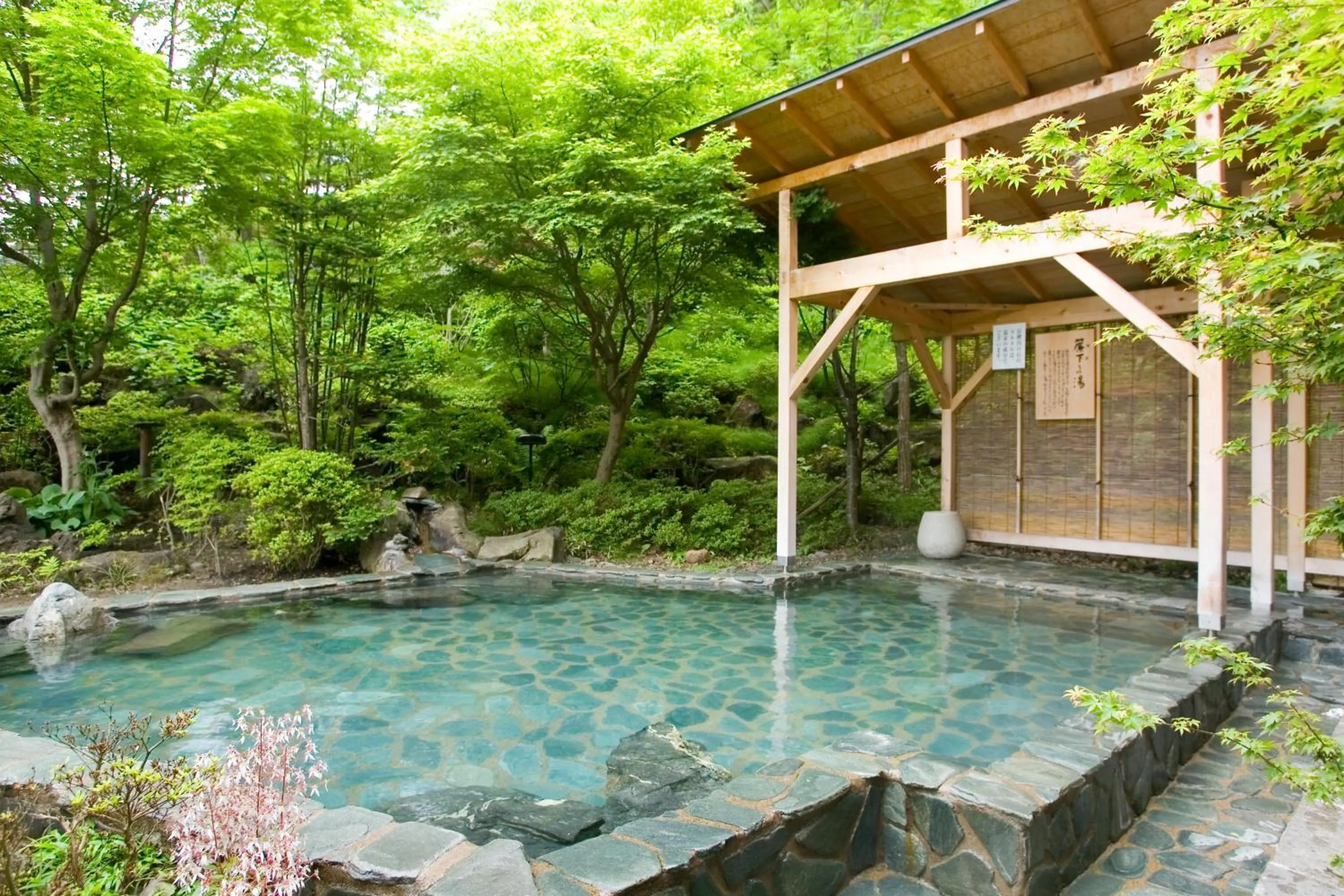 Open Air Bath in Hotel Taikan