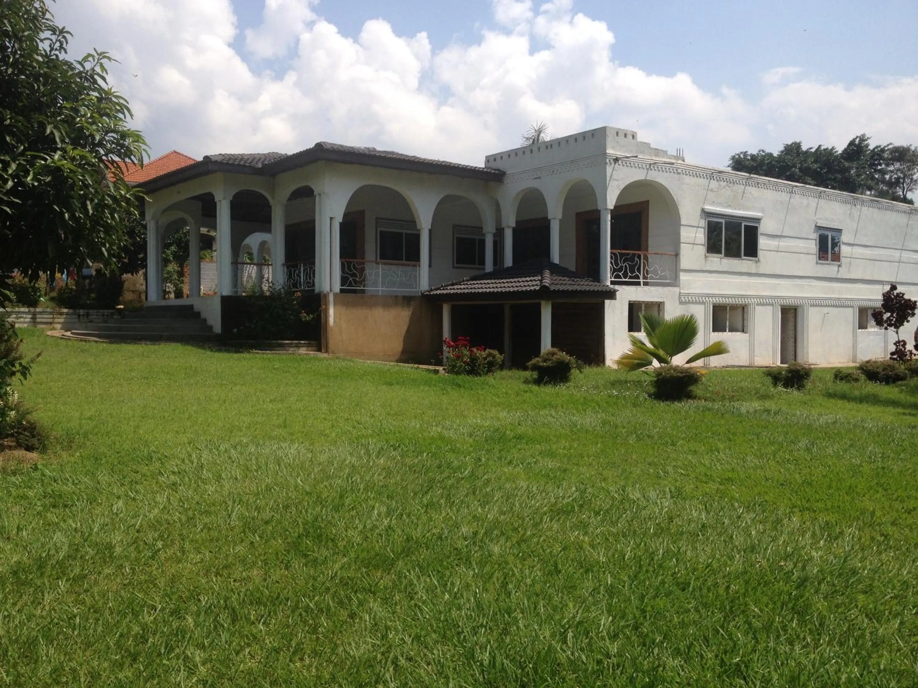 Property building in Egg Botanical View
