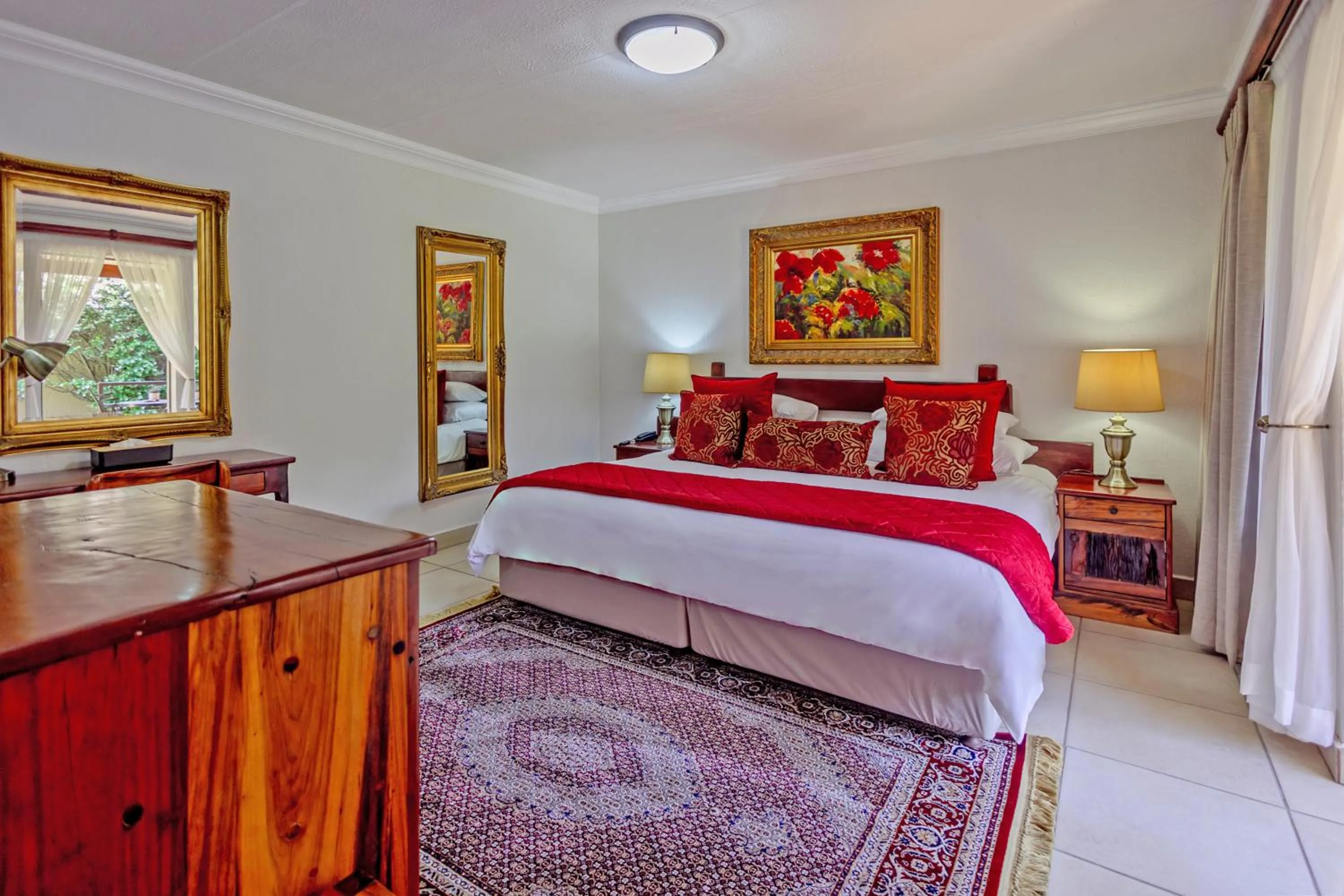 Bedroom, Bed in Afrique Boutique Hotel O.R. Tambo
