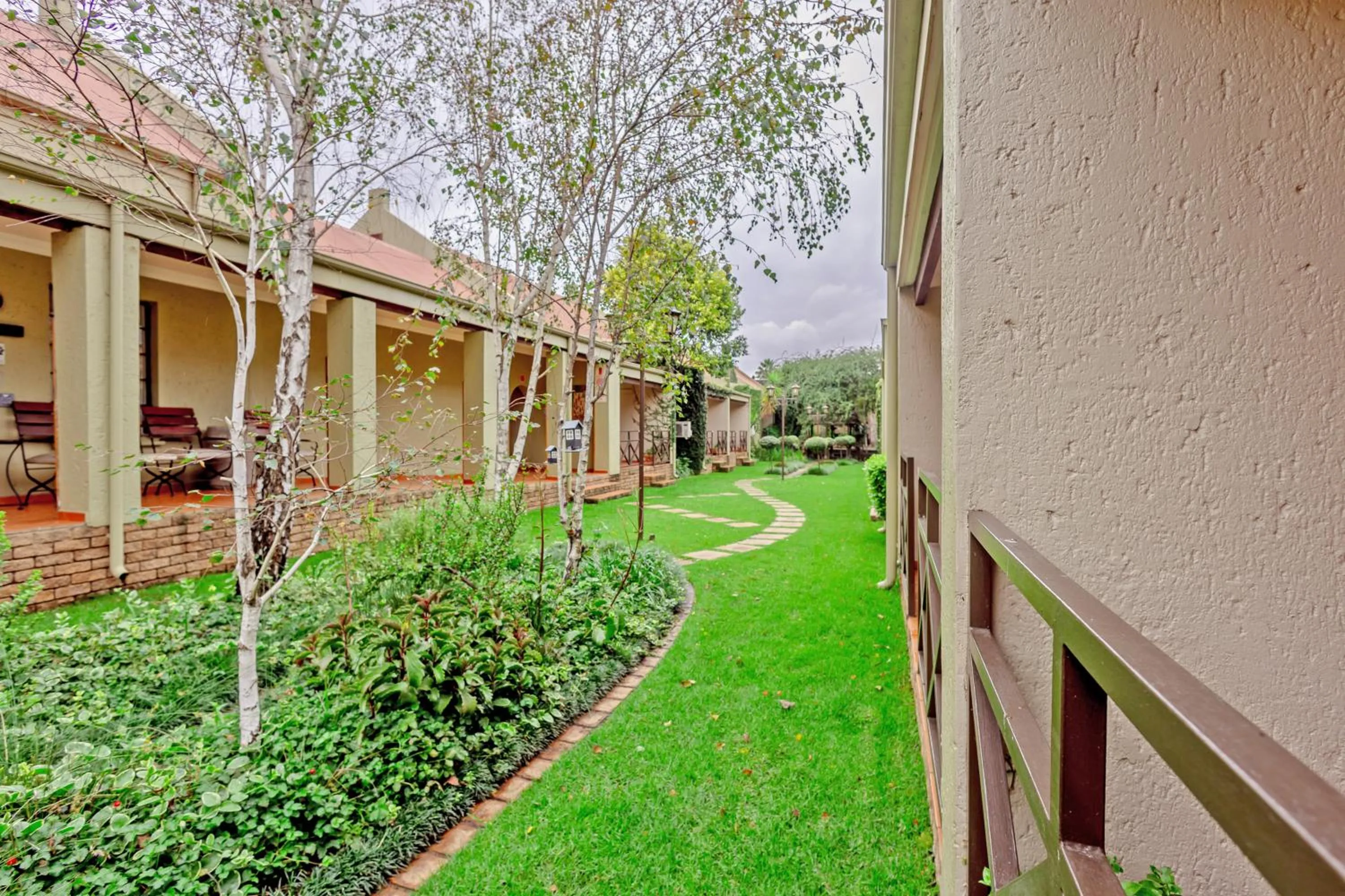 Garden in Afrique Boutique Hotel O.R. Tambo