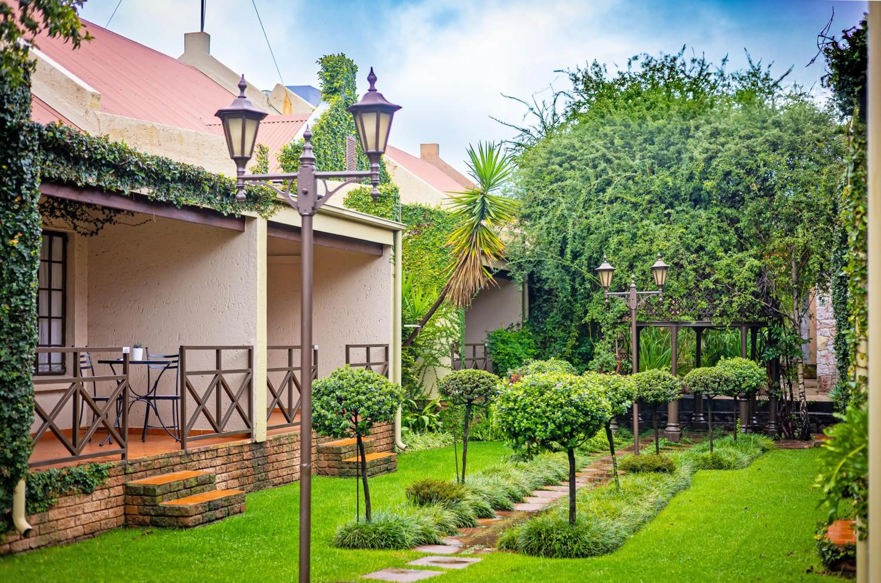 Patio in Afrique Boutique Hotel O.R. Tambo