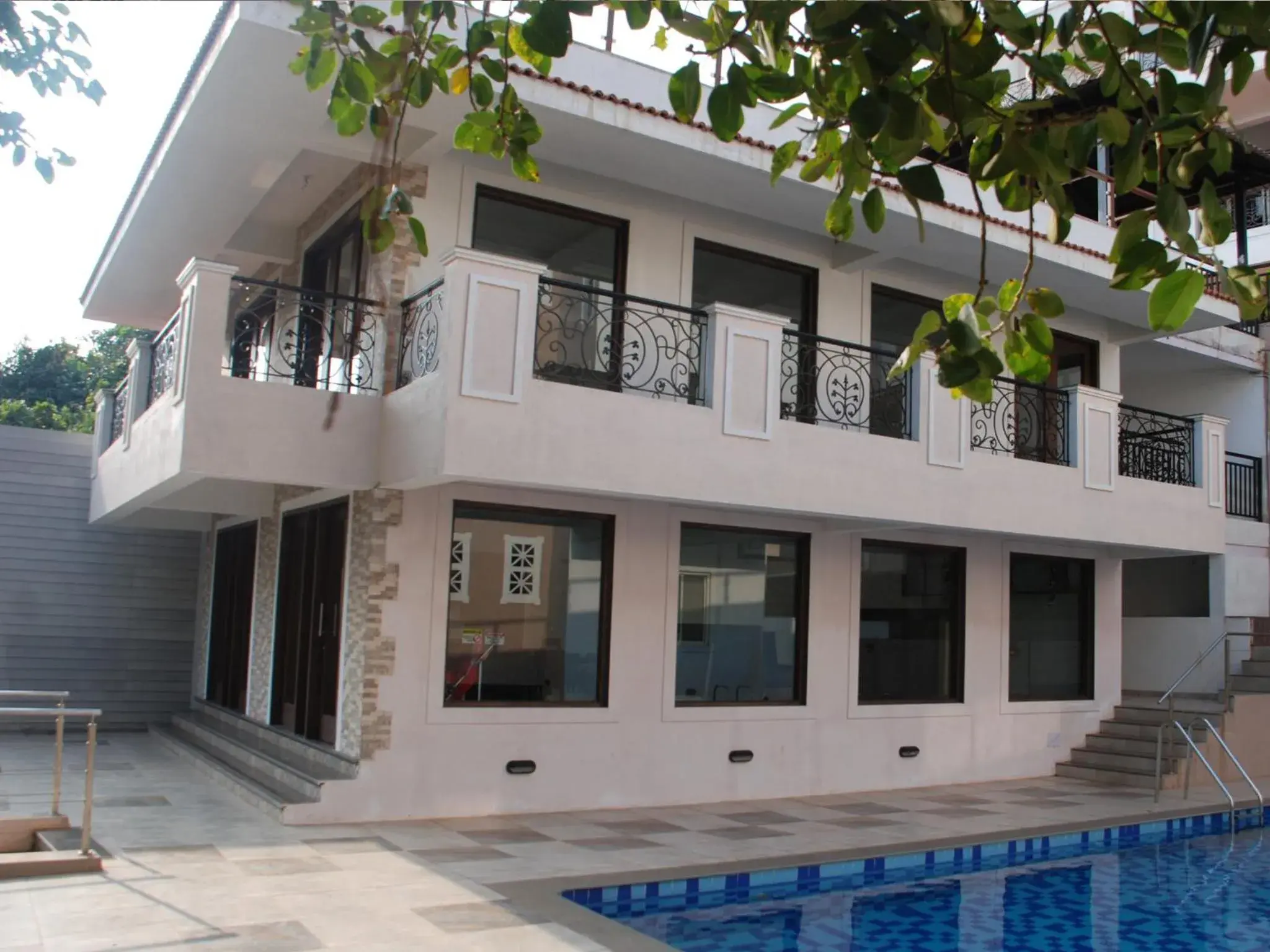 Restaurant/places to eat in La Vida Studio Inn Baga- Goa- By Lords Hotels and Resorts Restaurant/places to eat in La Vida Studio Inn Baga- Goa- By Lords Hotels and Resorts