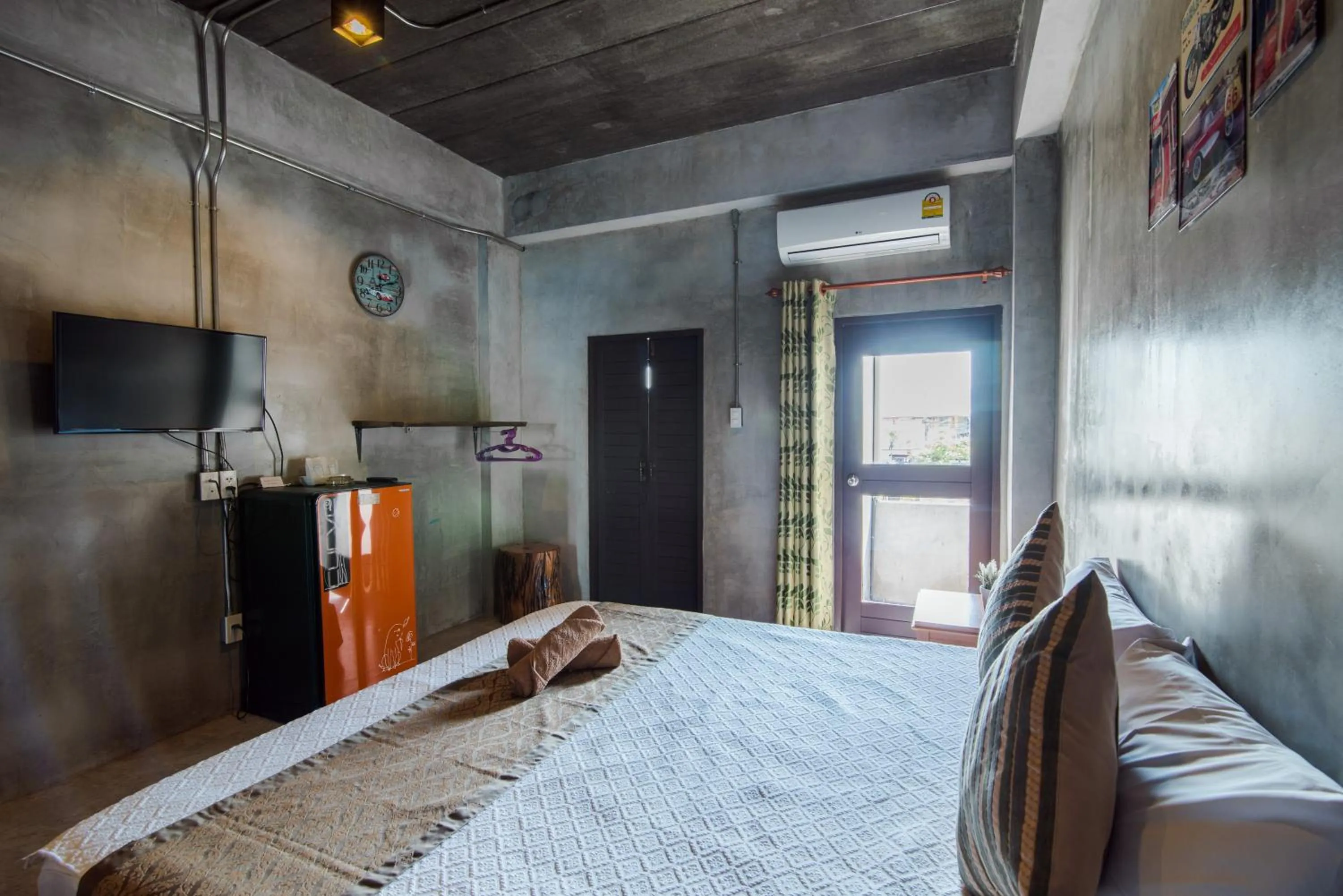 Photo of the whole room, Bed in Lovely Guesthouse 94