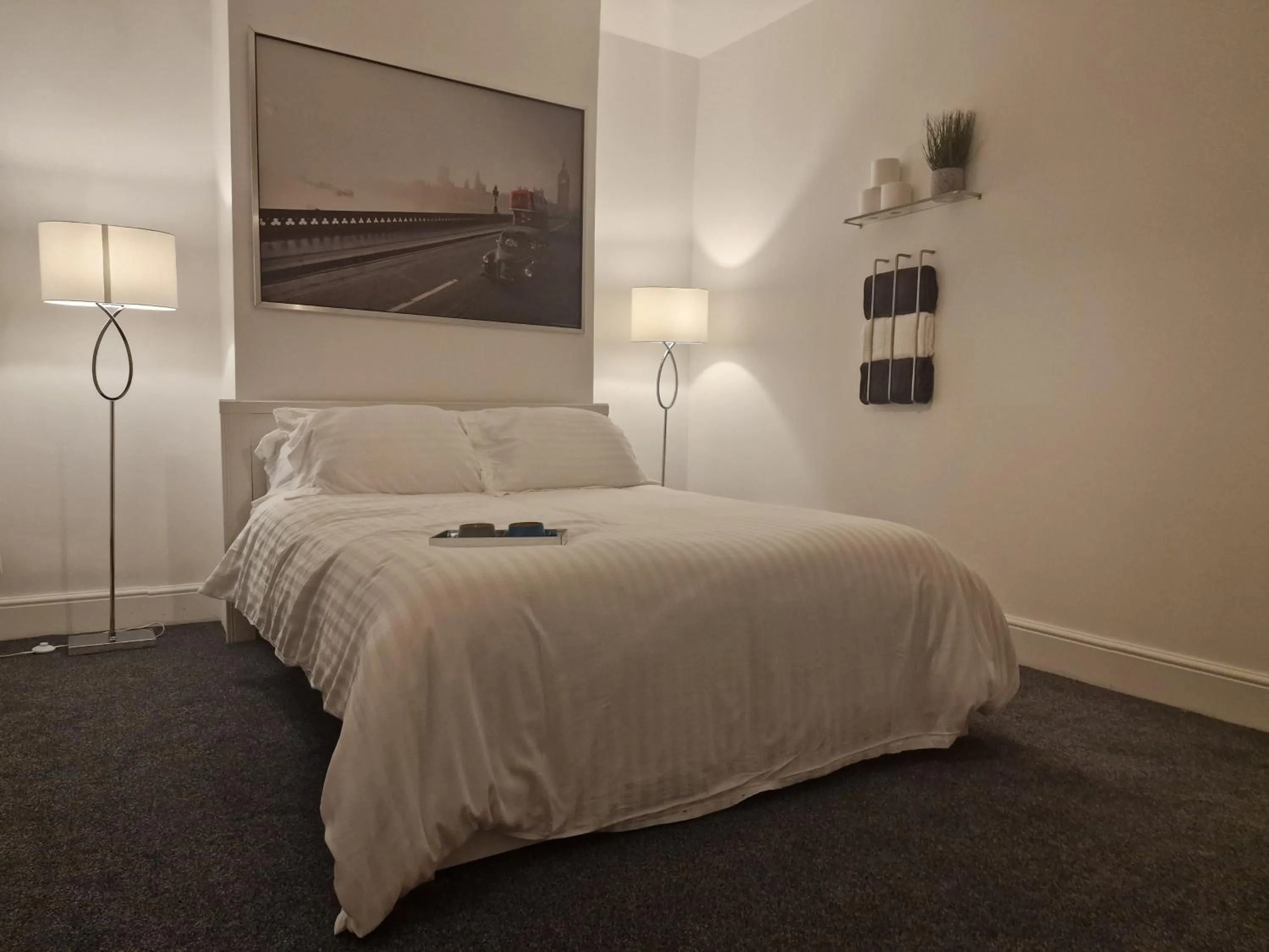 Bed in Beautiful Rooms, The London Collection
