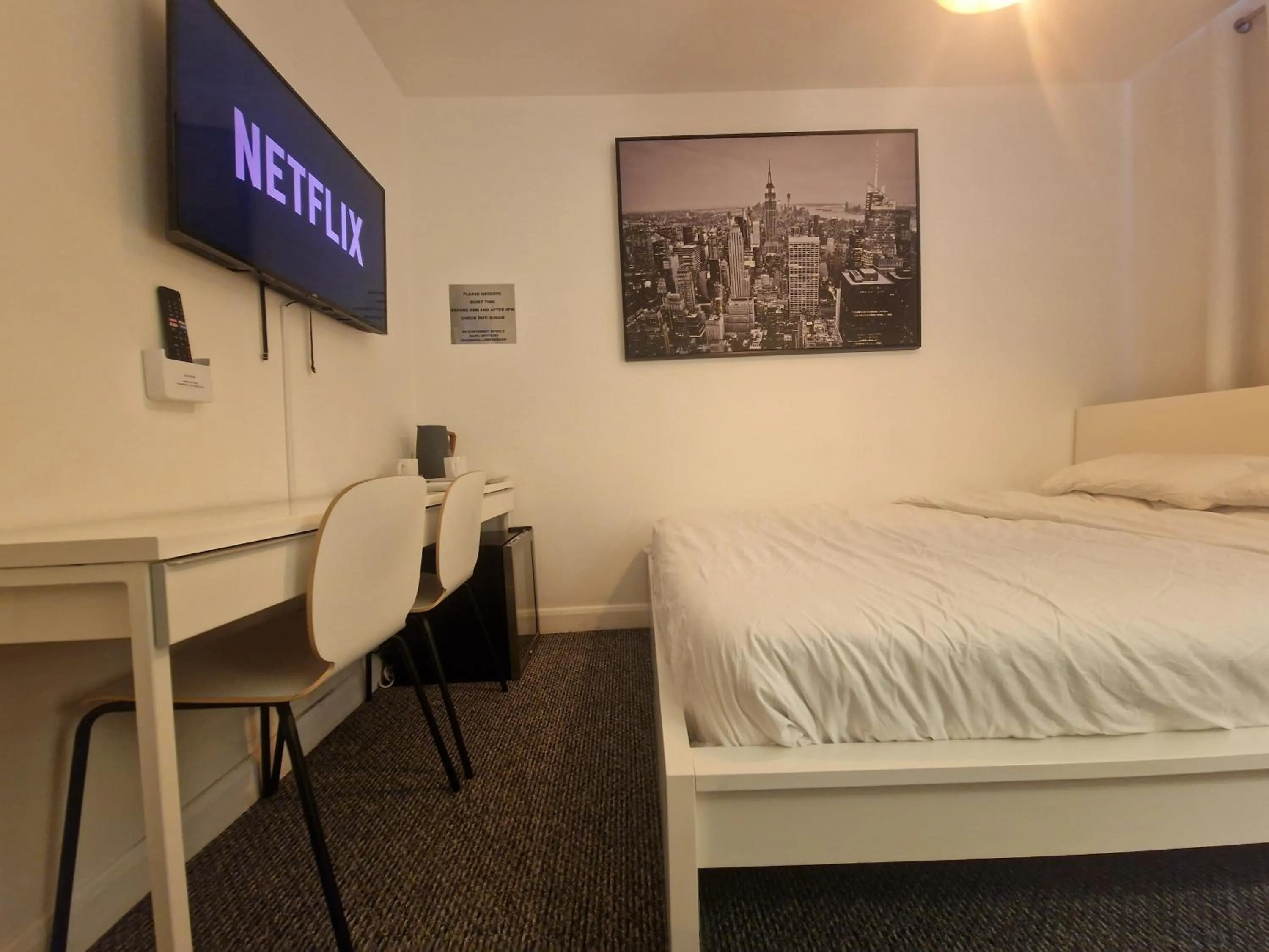 Bed in Beautiful Rooms, The London Collection