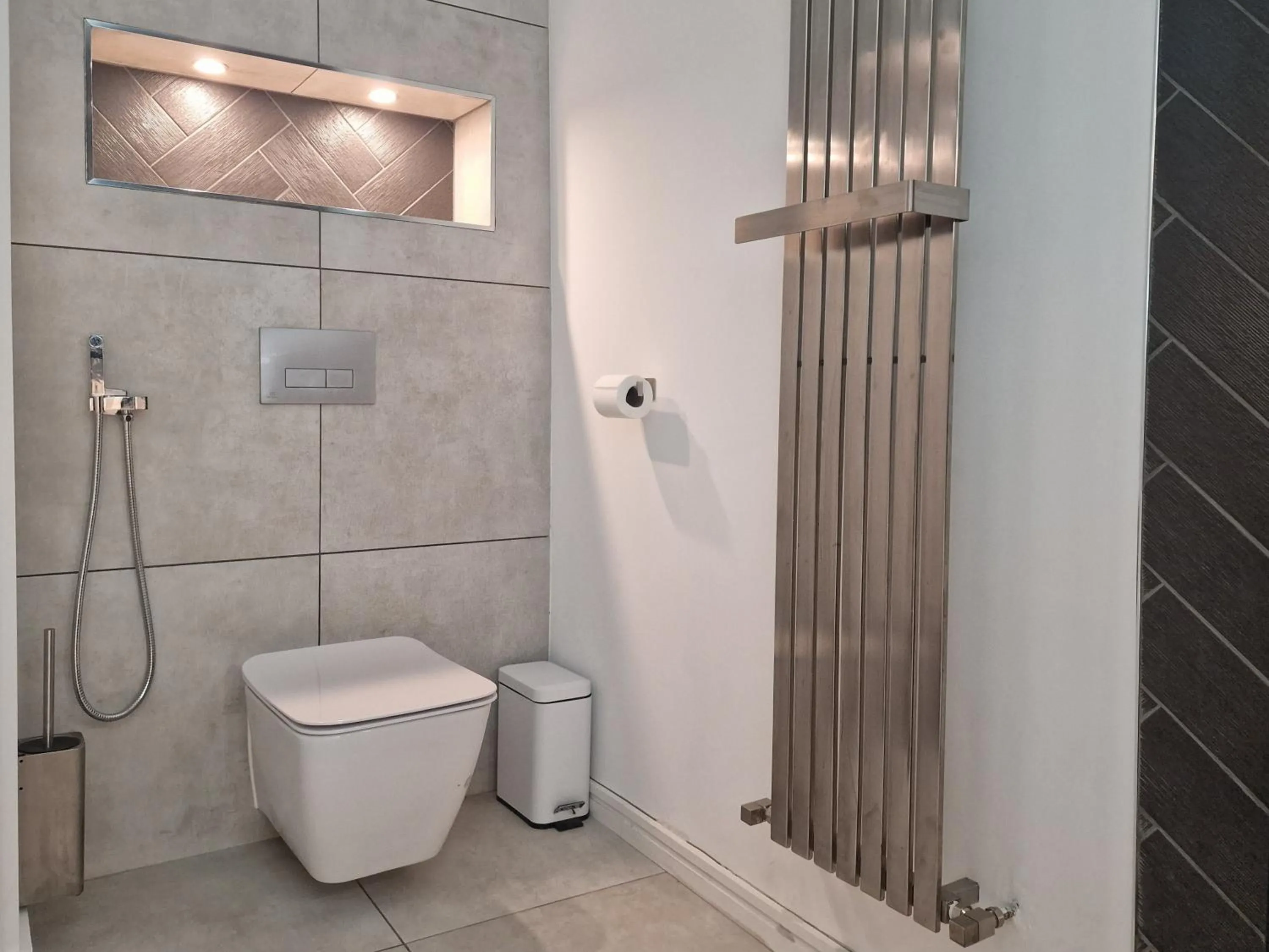 Shower in Beautiful Rooms, The London Collection