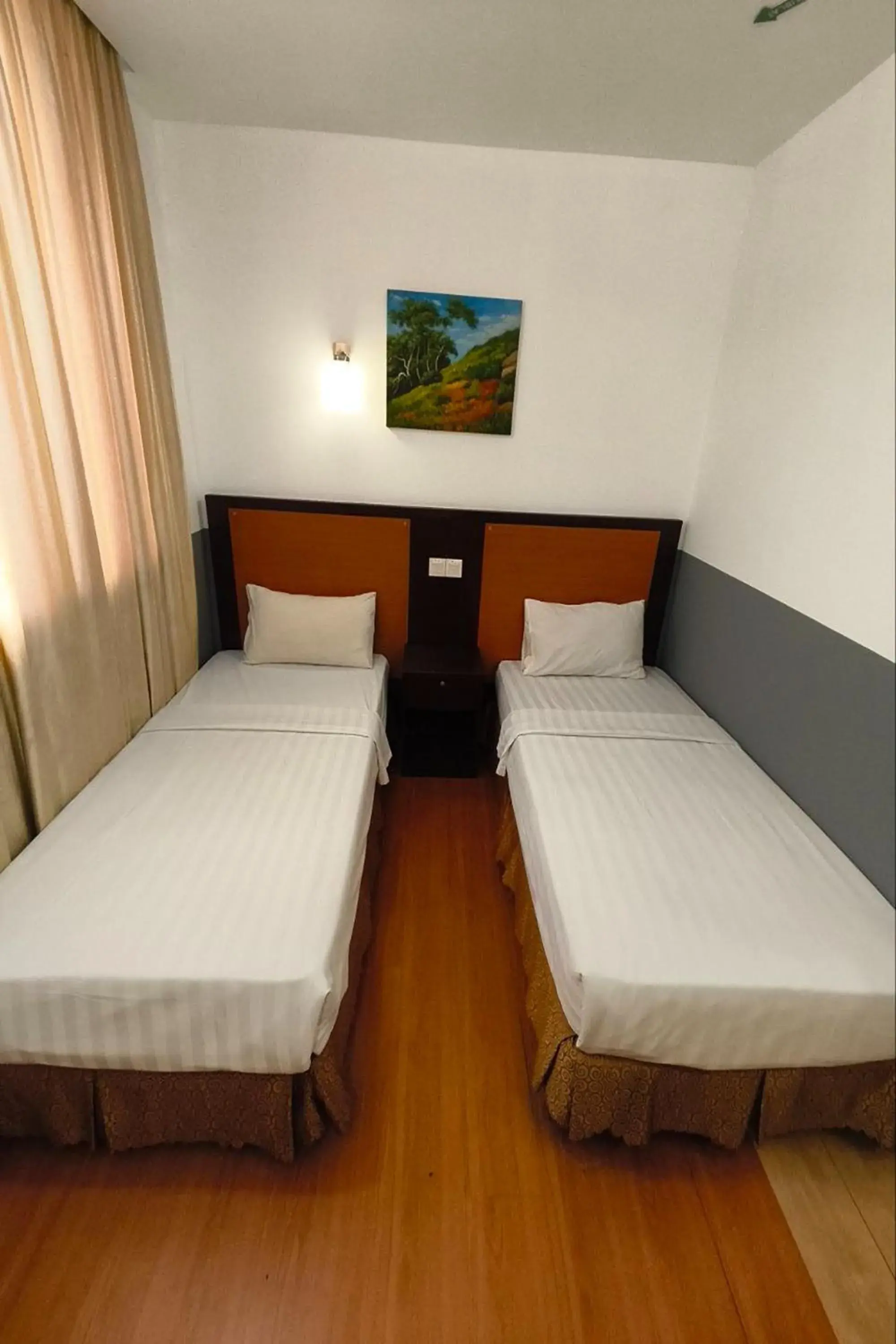 Superior Twin Room in Hotel D'New 1 KK Sabah Superior Twin Room in Hotel D'New 1 KK Sabah