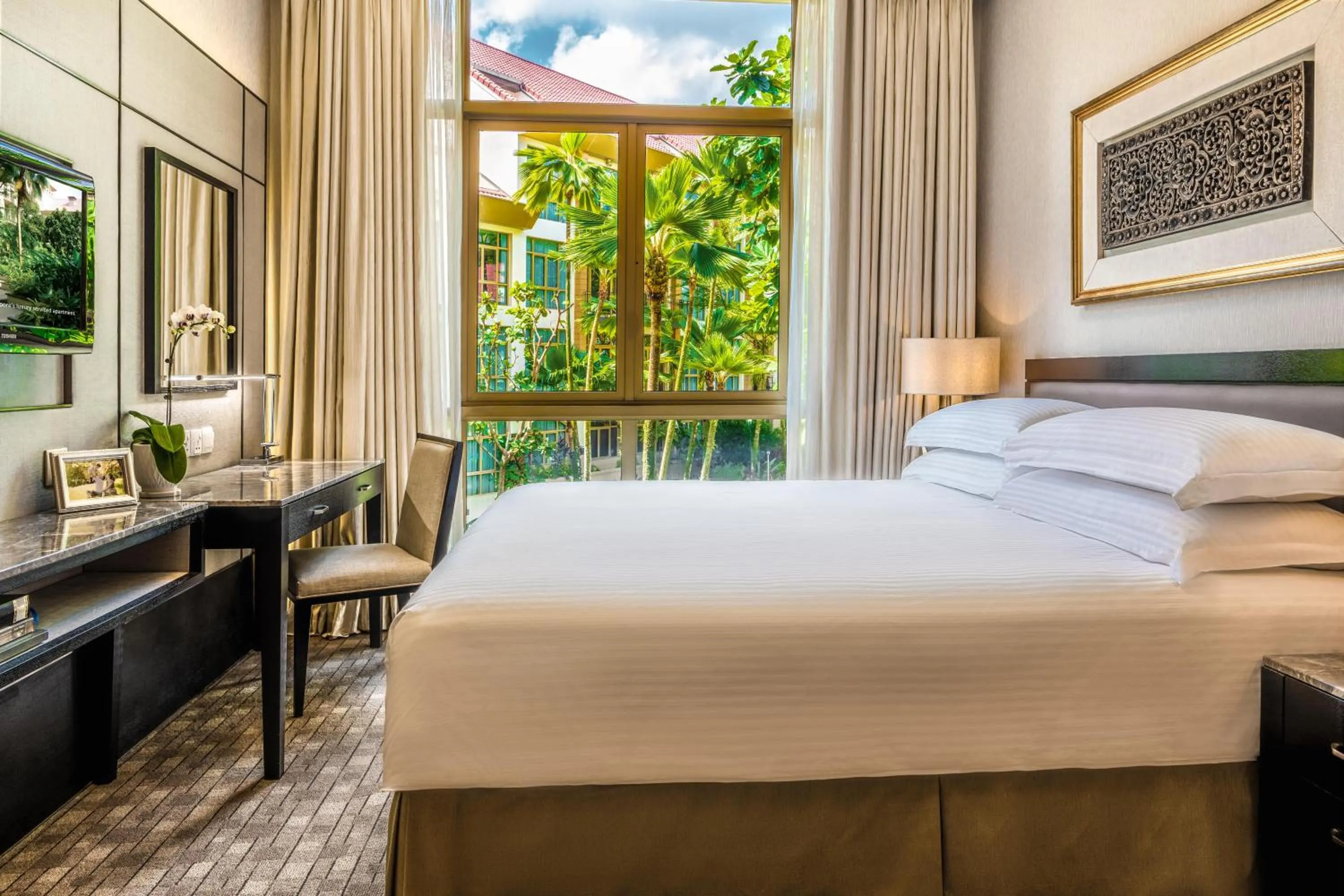 Bedroom, Bed in Treetops Executive Residences